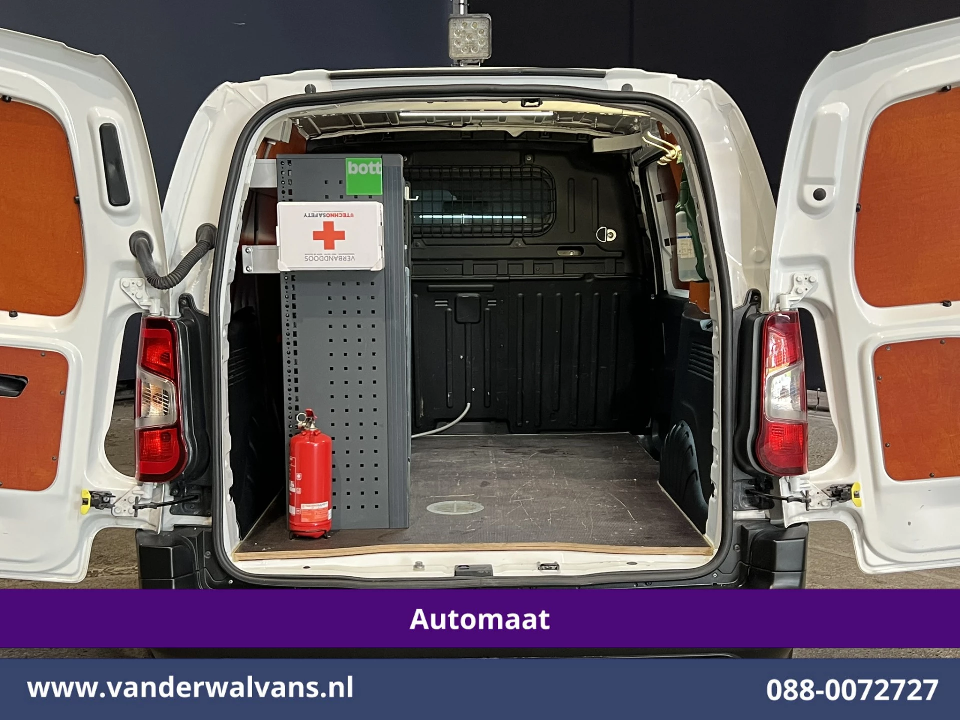 Hoofdafbeelding Peugeot Partner