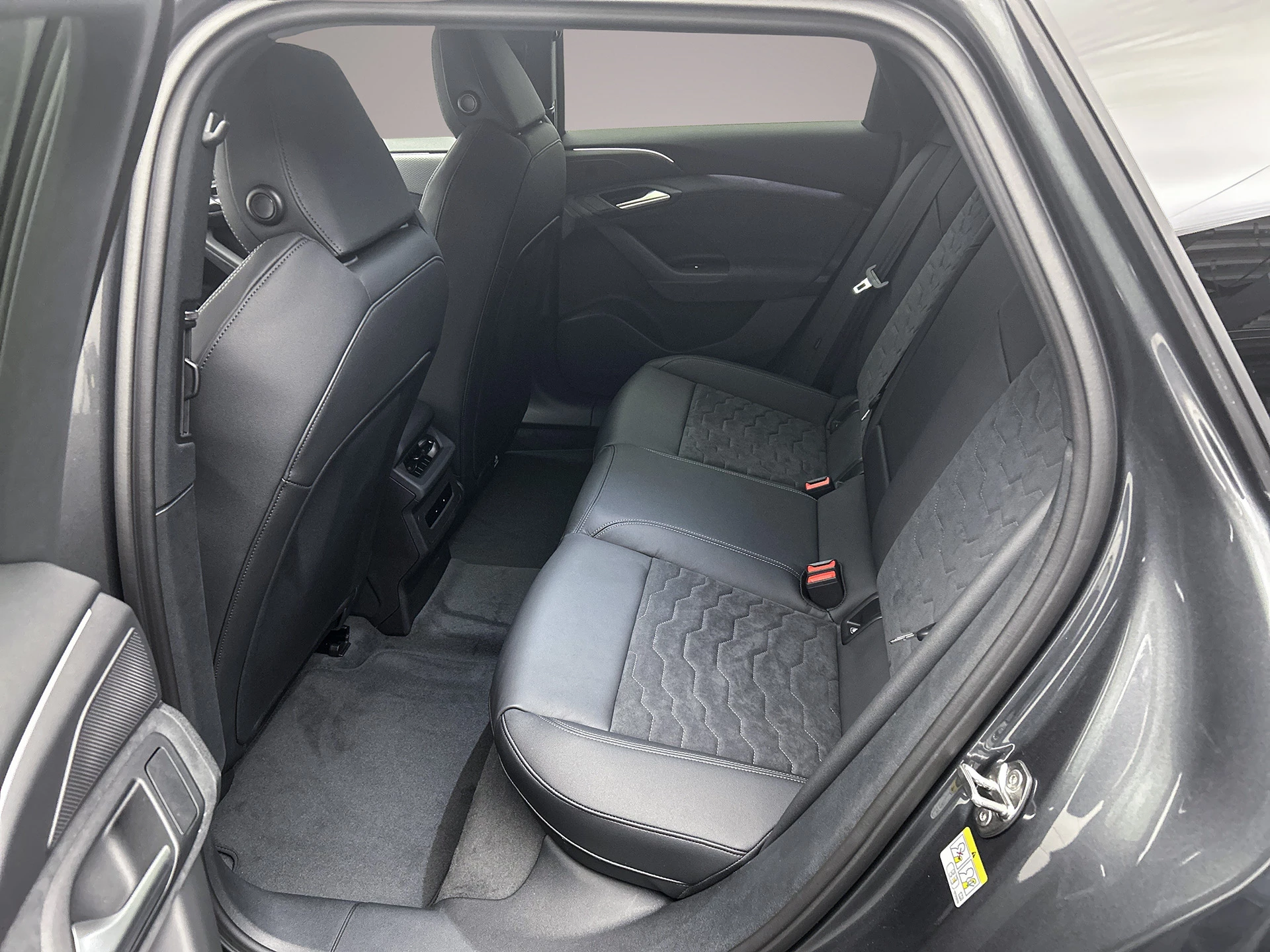 Hoofdafbeelding Audi A6 Avant e-tron