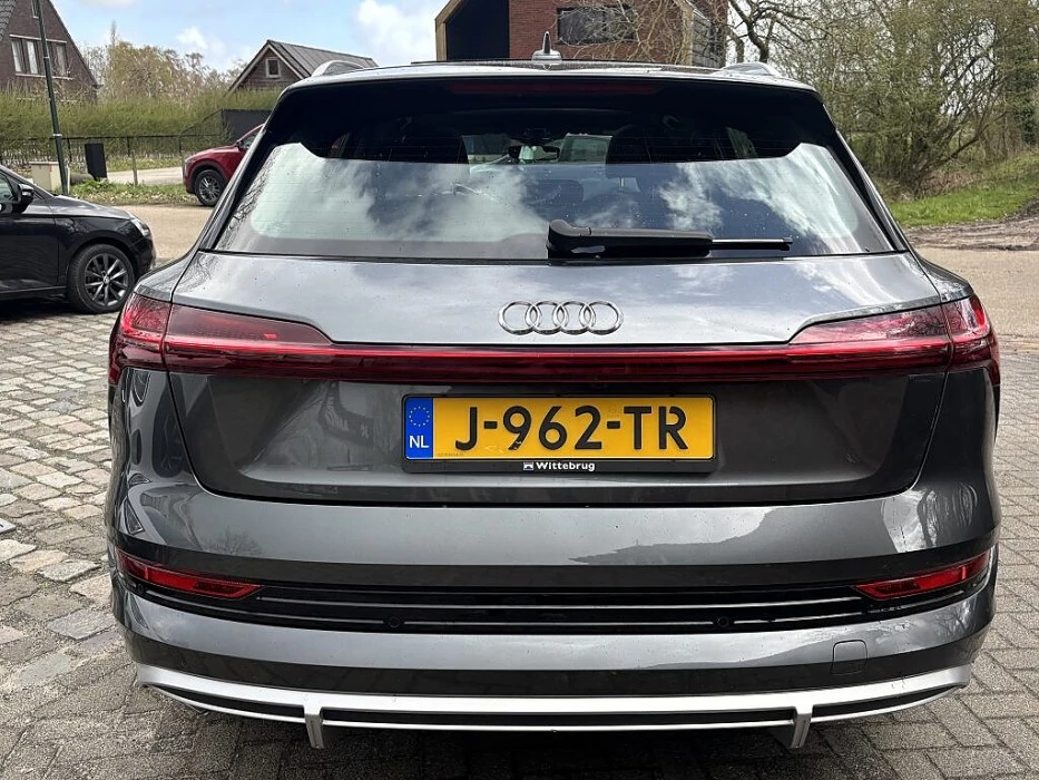 Hoofdafbeelding Audi e-tron