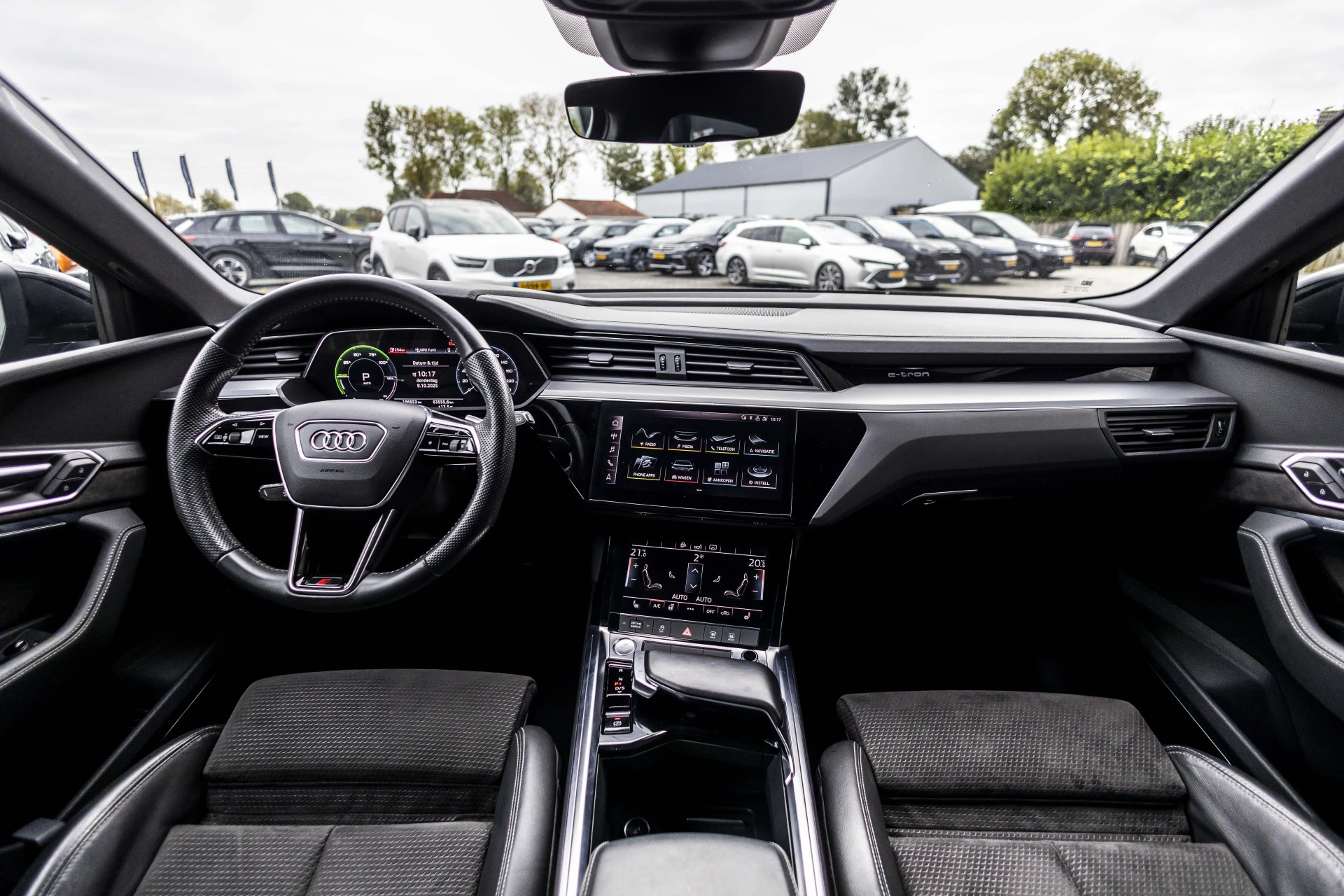 Hoofdafbeelding Audi e-tron
