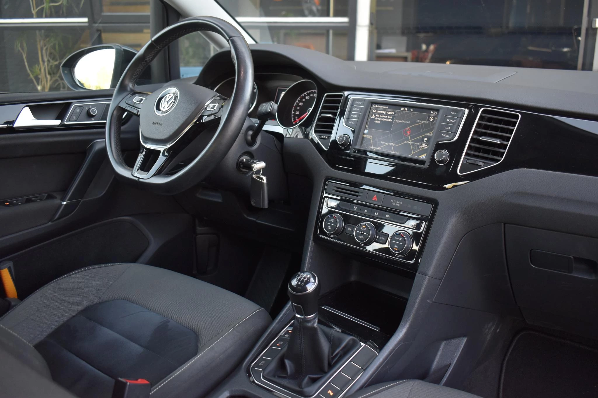 Hoofdafbeelding Volkswagen Golf Sportsvan