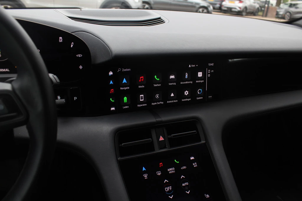 Hoofdafbeelding Porsche Taycan