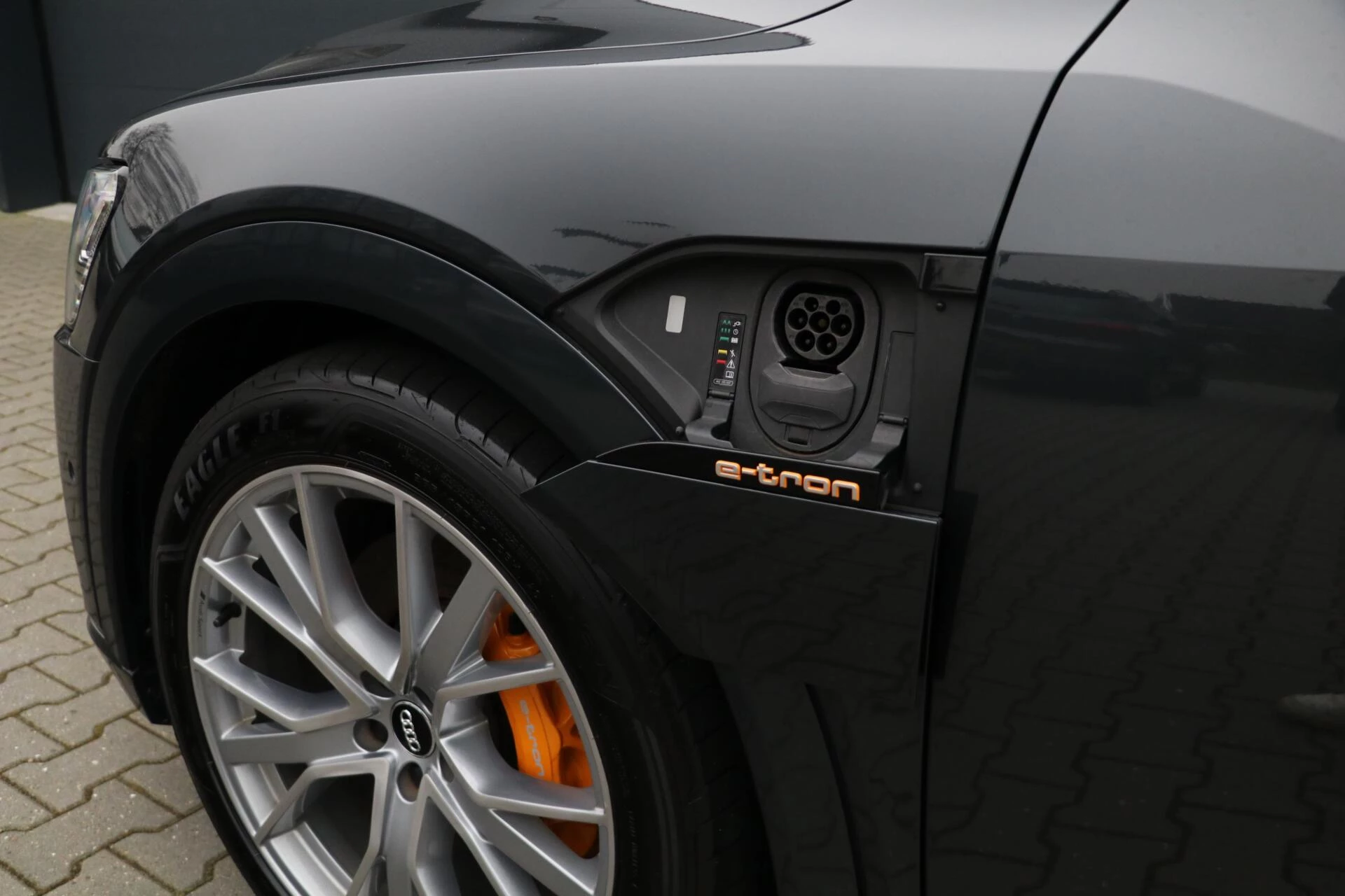 Hoofdafbeelding Audi e-tron