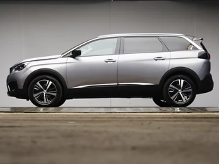 Hoofdafbeelding Peugeot 5008 Peugeot 5008 1.2 PureTech Crossway Sport (APPLE CARPLAY,NAVI,CAMERA,360 VIEW,CLIMATE,CRUISE,SPORTSTOELEN,LM VELGEN,NETTE STAAT)