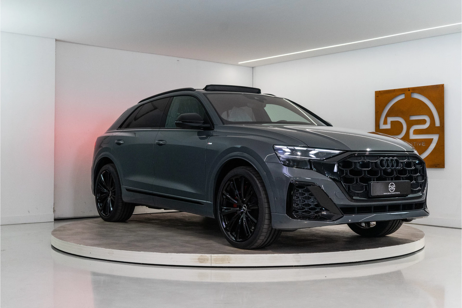 Hoofdafbeelding Audi Q8