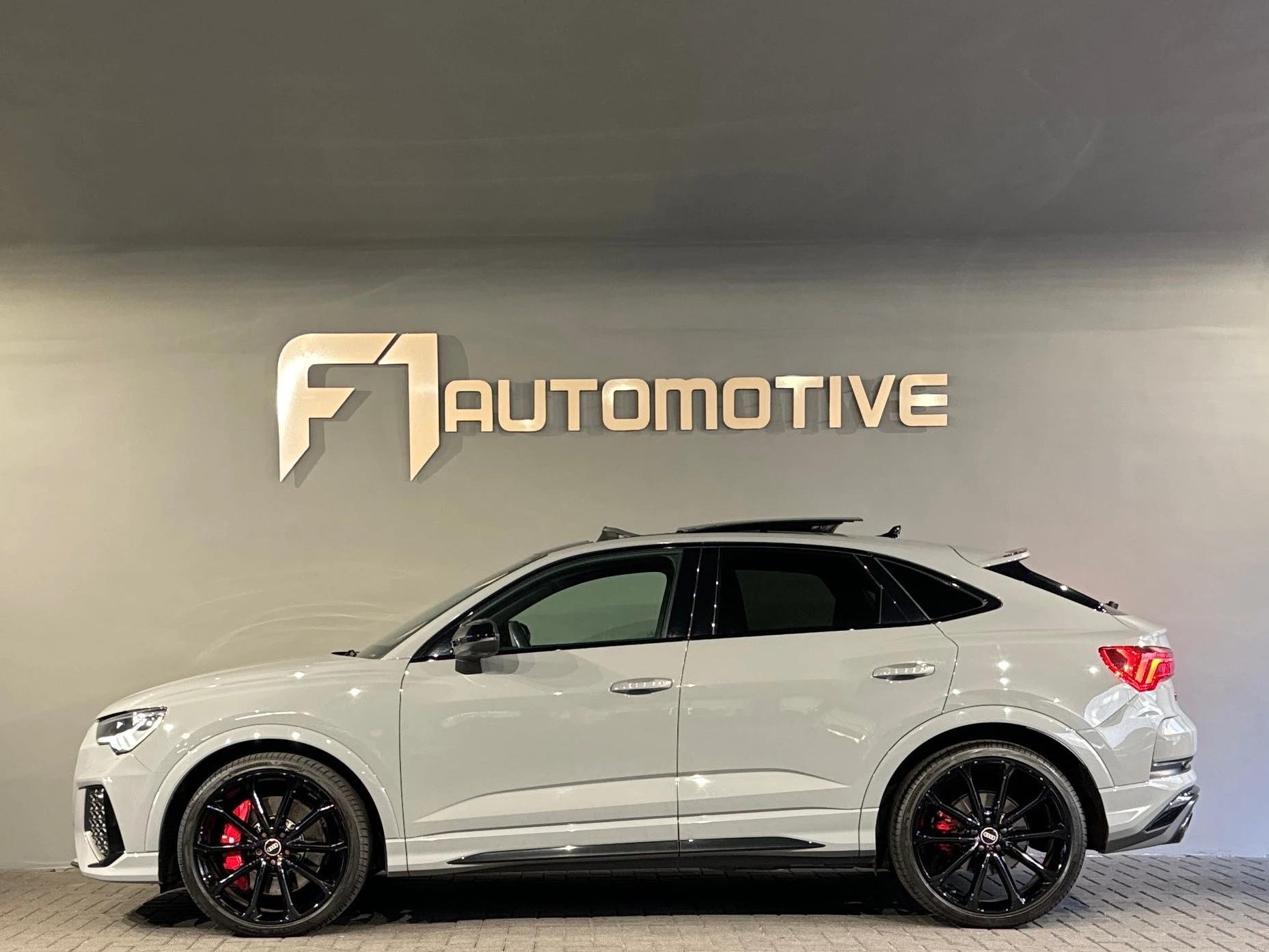 Hoofdafbeelding Audi RSQ3