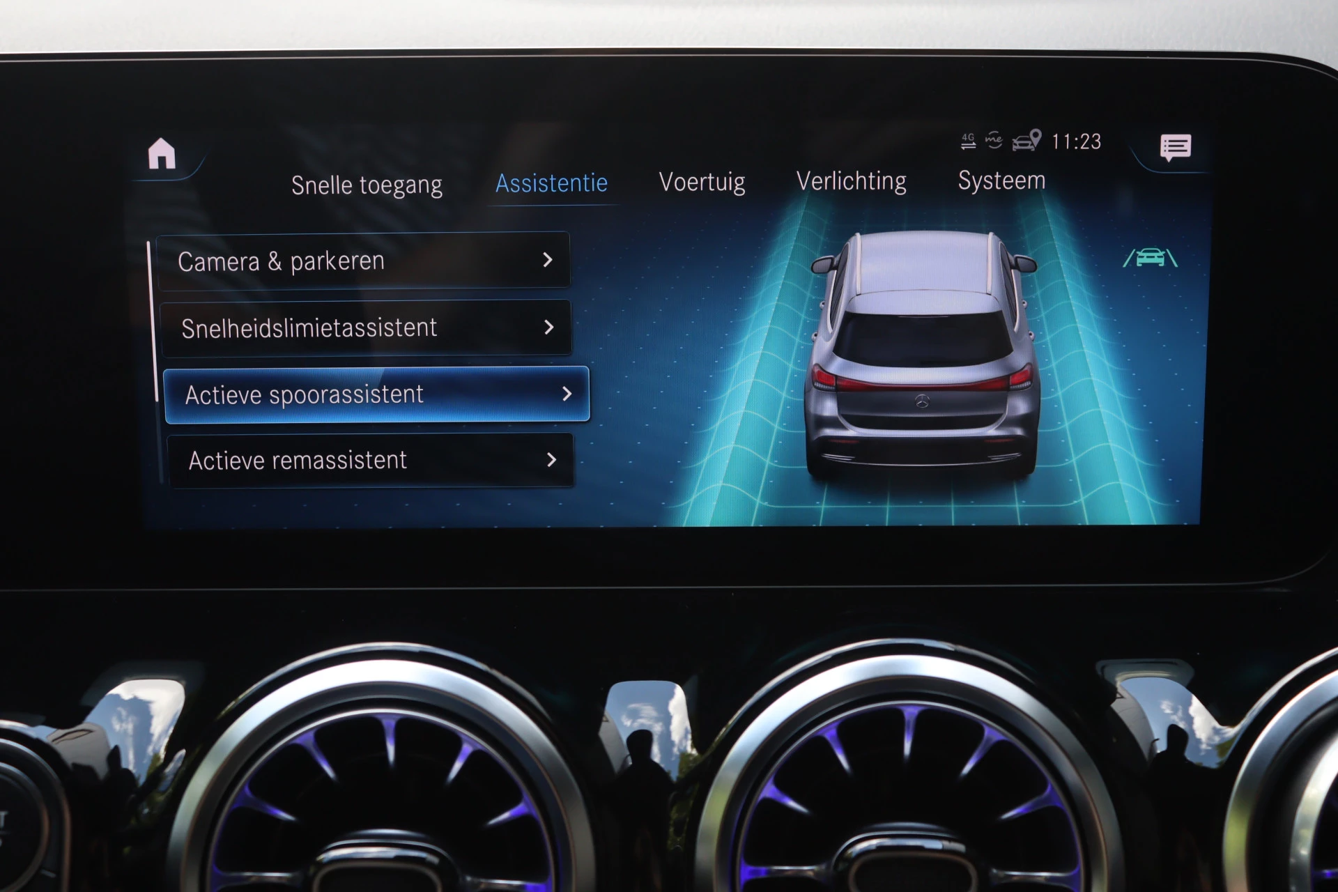 Hoofdafbeelding Mercedes-Benz EQA
