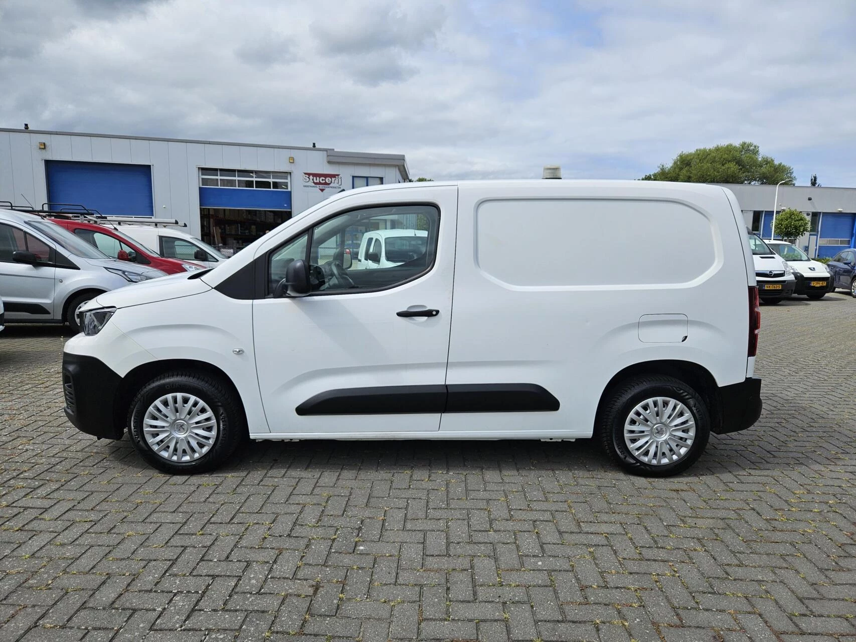 Hoofdafbeelding Peugeot Partner