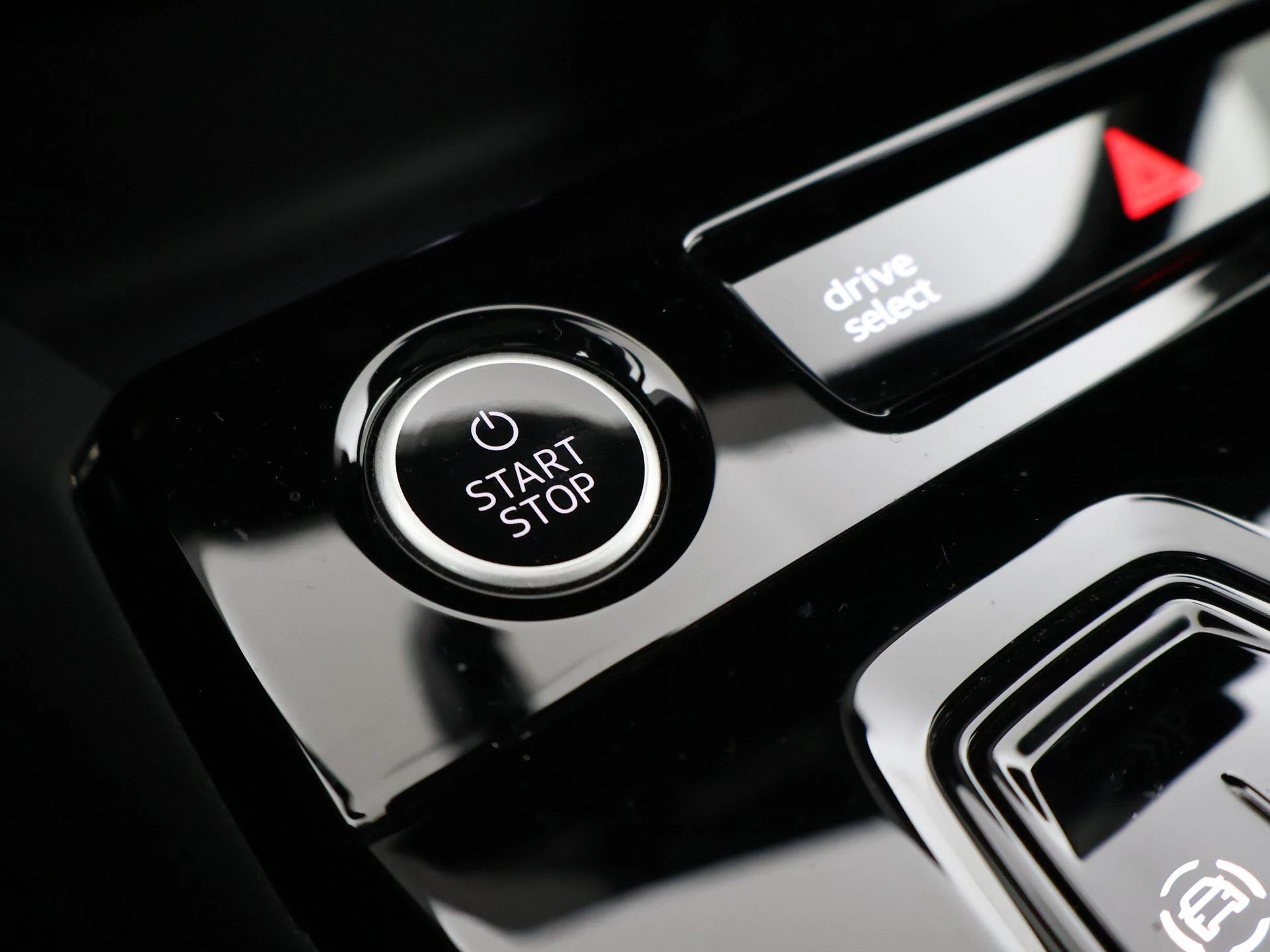 Hoofdafbeelding Audi A6 Avant e-tron