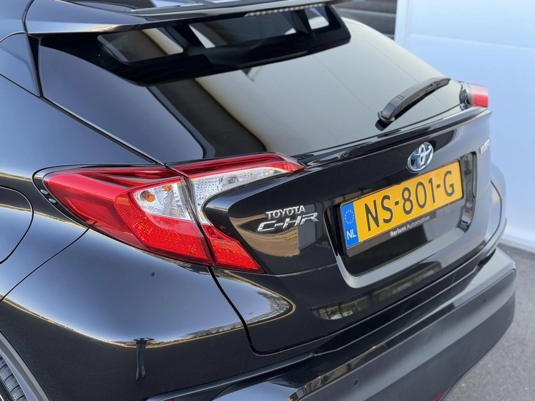 Hoofdafbeelding Toyota C-HR