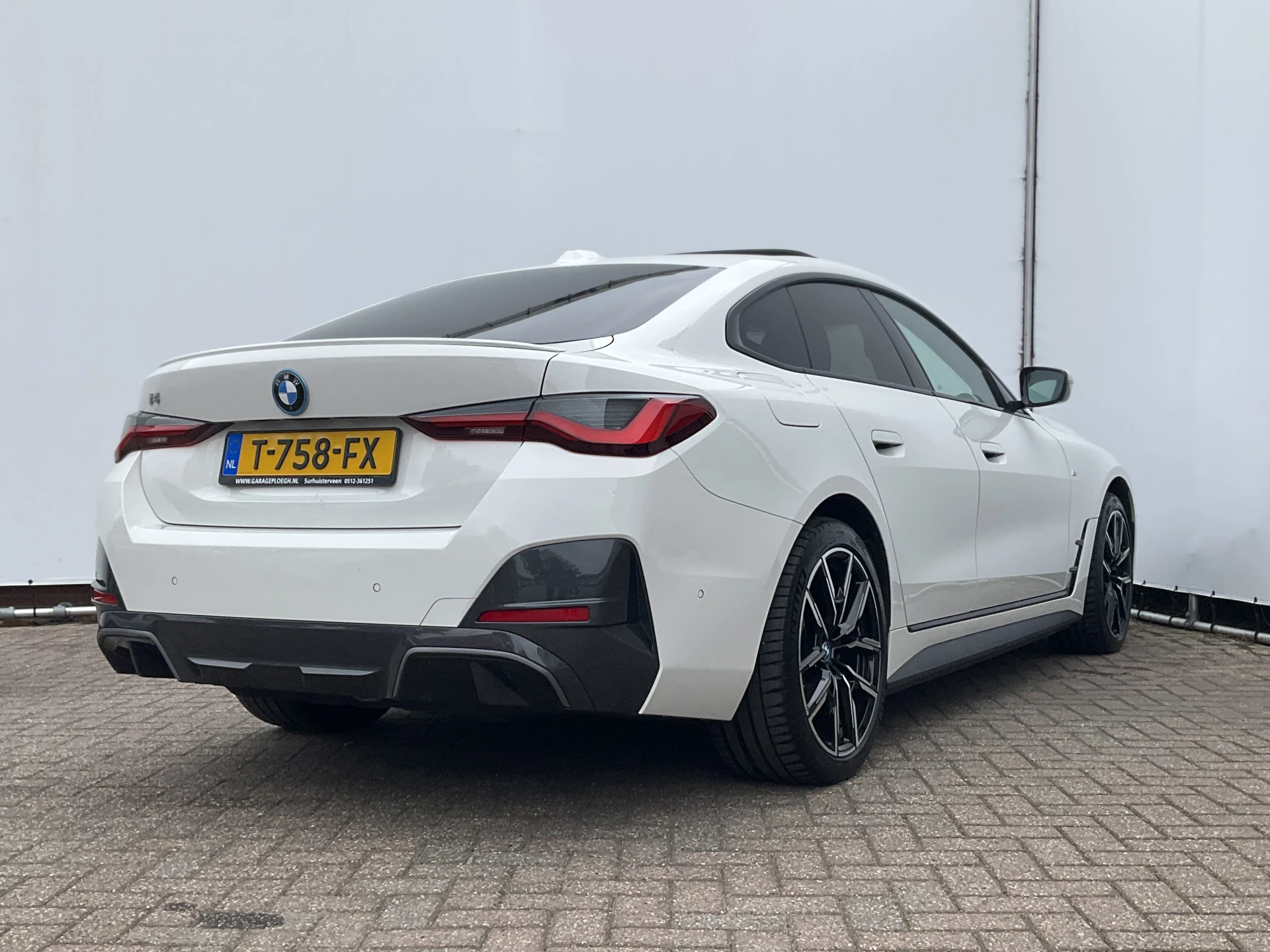 Hoofdafbeelding BMW i4