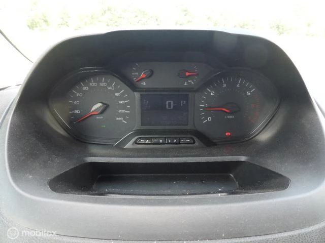 Hoofdafbeelding Peugeot Partner