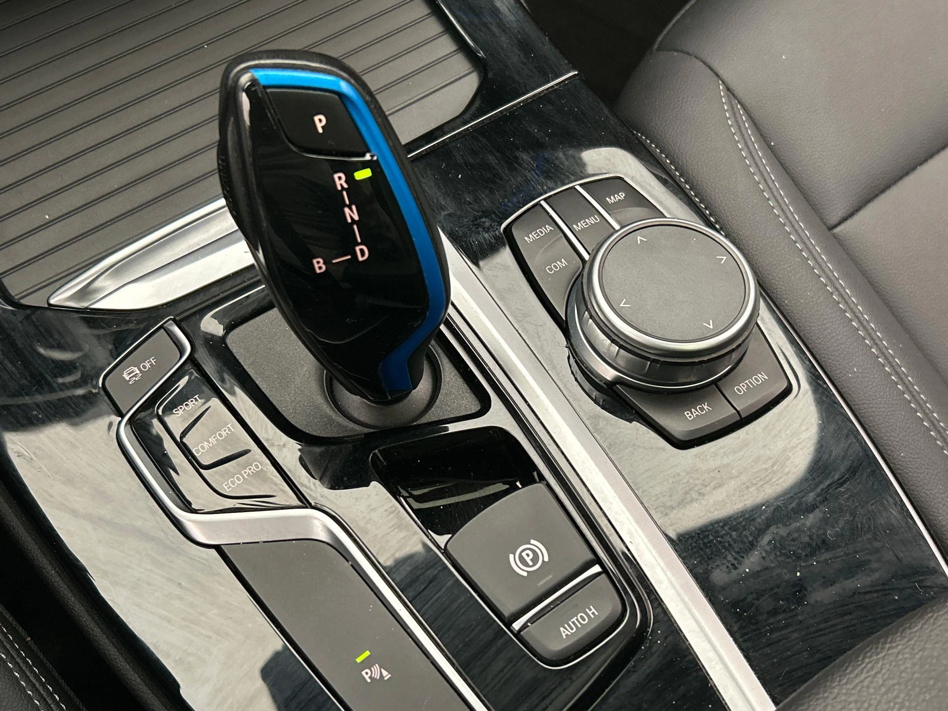 Hoofdafbeelding BMW iX3