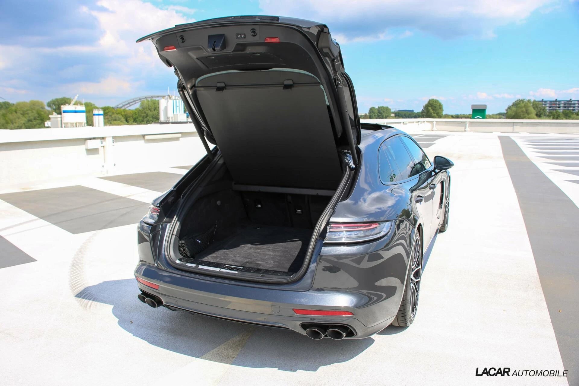 Hoofdafbeelding Porsche Panamera