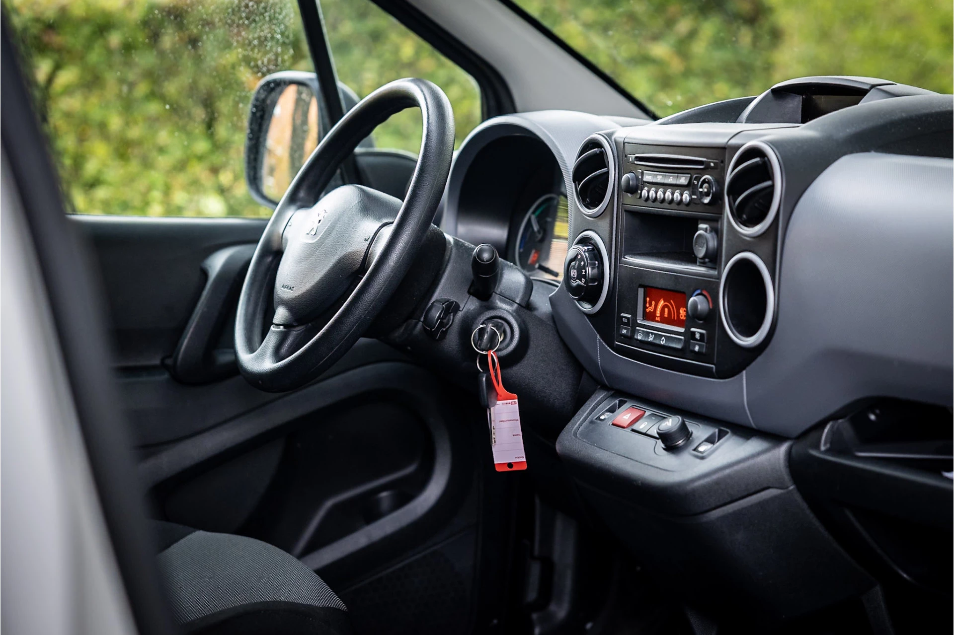 Hoofdafbeelding Peugeot Partner