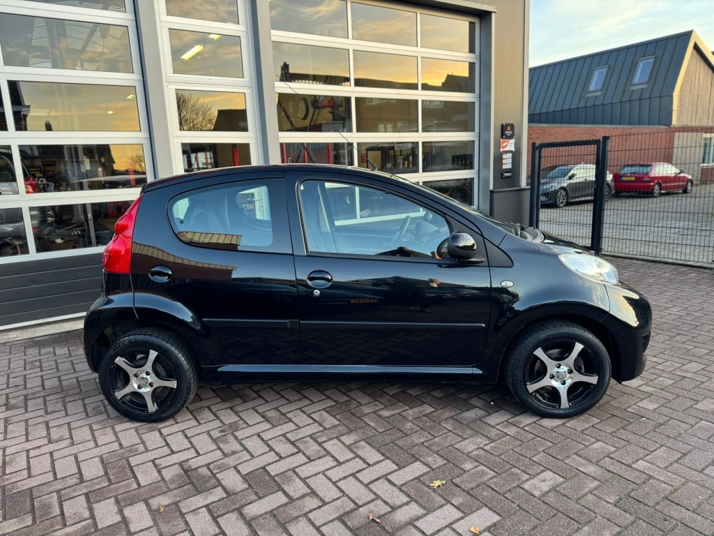Hoofdafbeelding Peugeot 107
