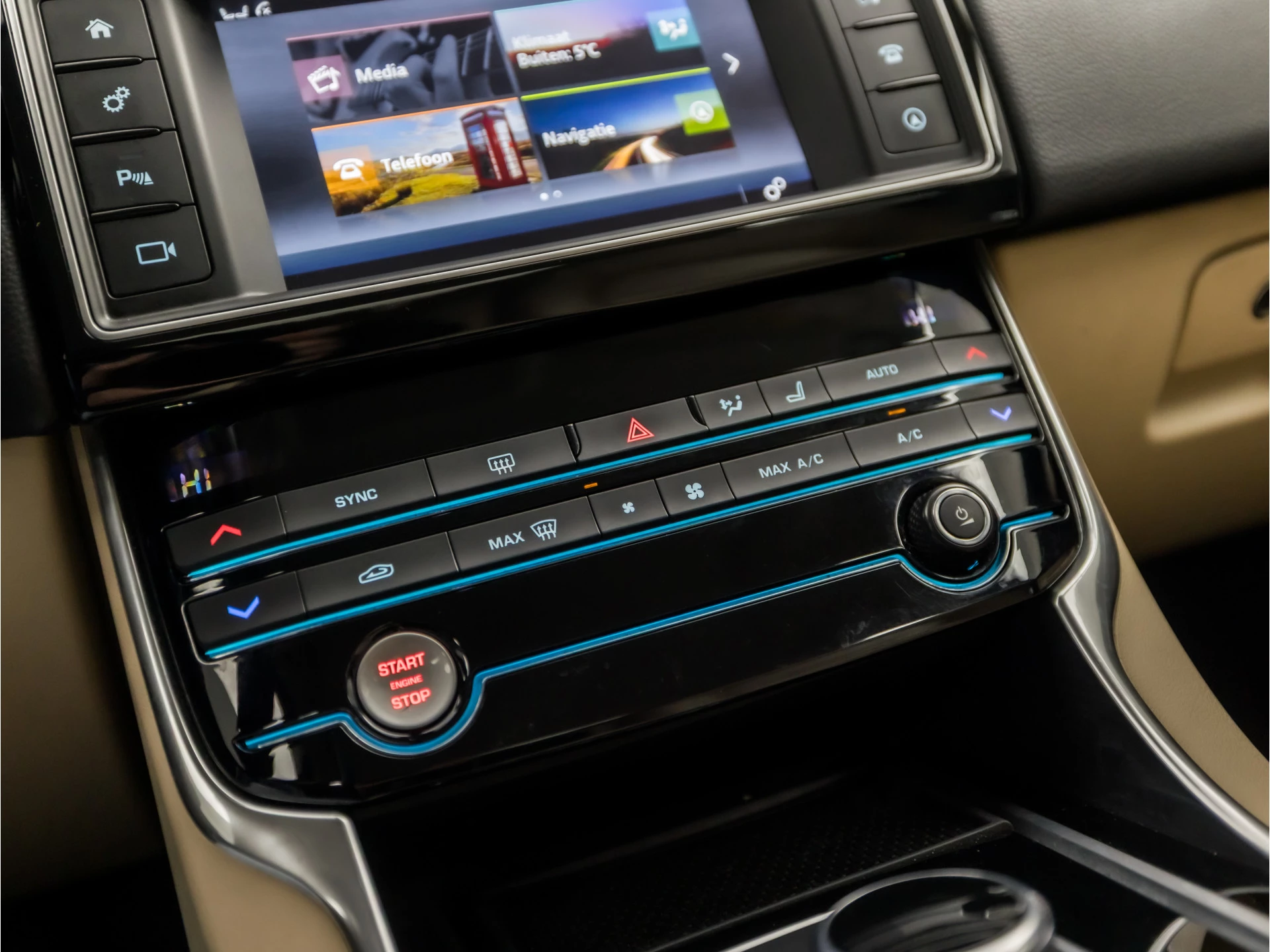 Hoofdafbeelding Jaguar XE