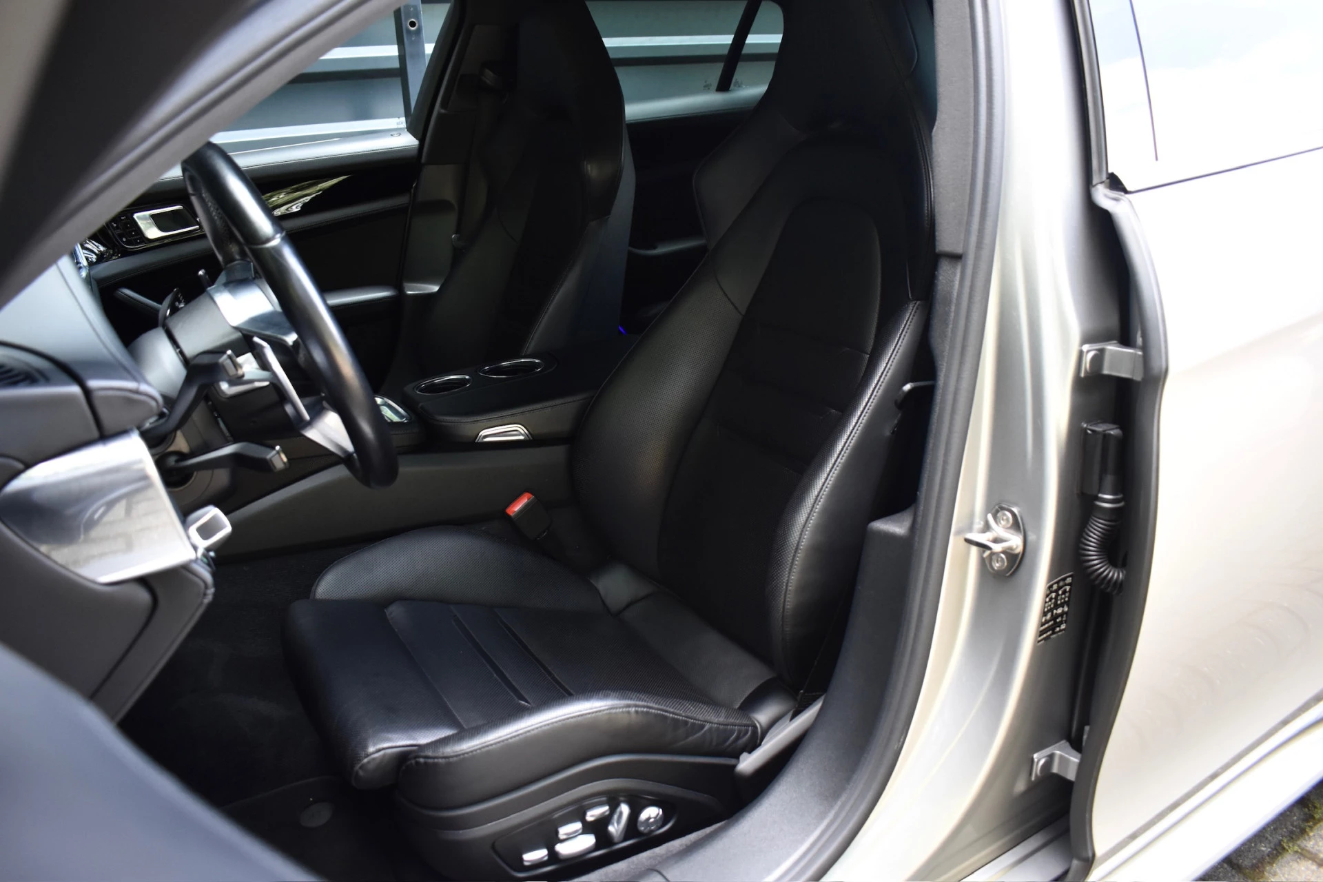 Hoofdafbeelding Porsche Panamera