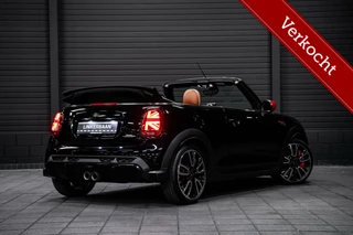 MINI Cabrio John Cooper Works | Alle opties | Black Pack | H&K | Leder | 18 inch | NL Auto |