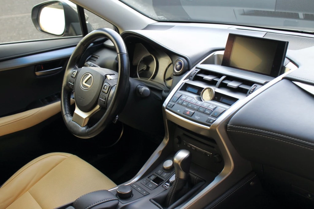 Hoofdafbeelding Lexus NX