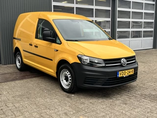 Volkswagen Caddy 2.0 TDI L1H1 Airco Cruise controle Trekhaak 1400kg trekgewicht Parkeersensoren achter Schuifdeur Telefoon verbinding 1e eigenaar Euro 6 bpm vrij voor particulier gebruik !!