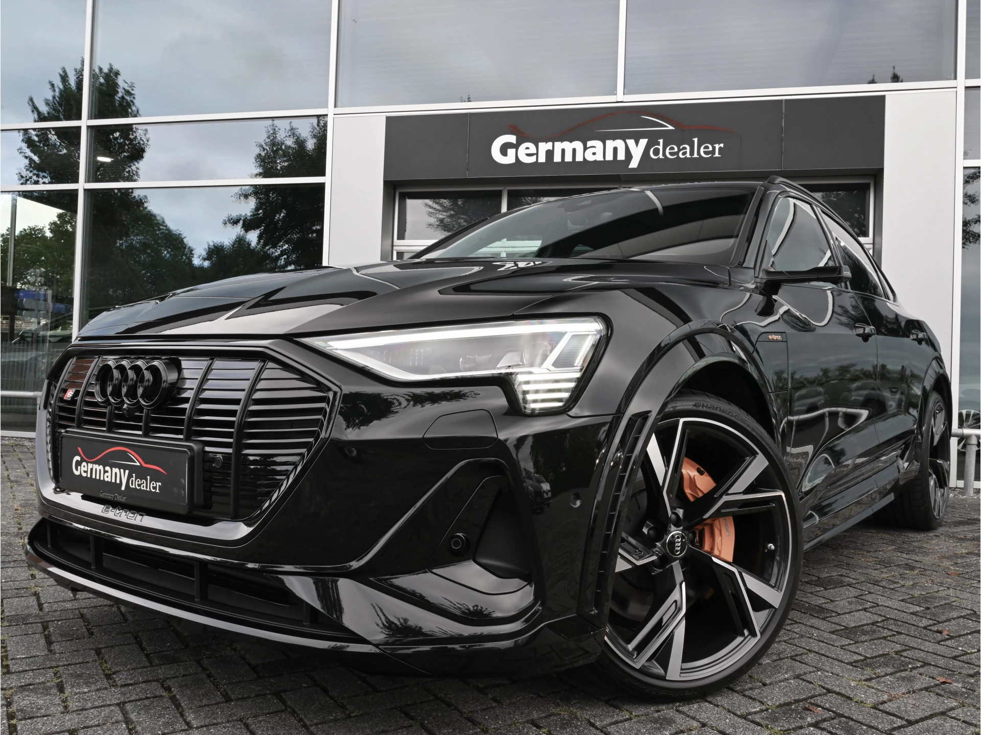 Hoofdafbeelding Audi e-tron