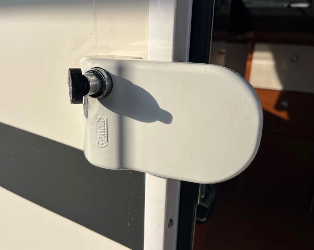 Hoofdafbeelding McLouis P700 Steel 563 Airco Cruise