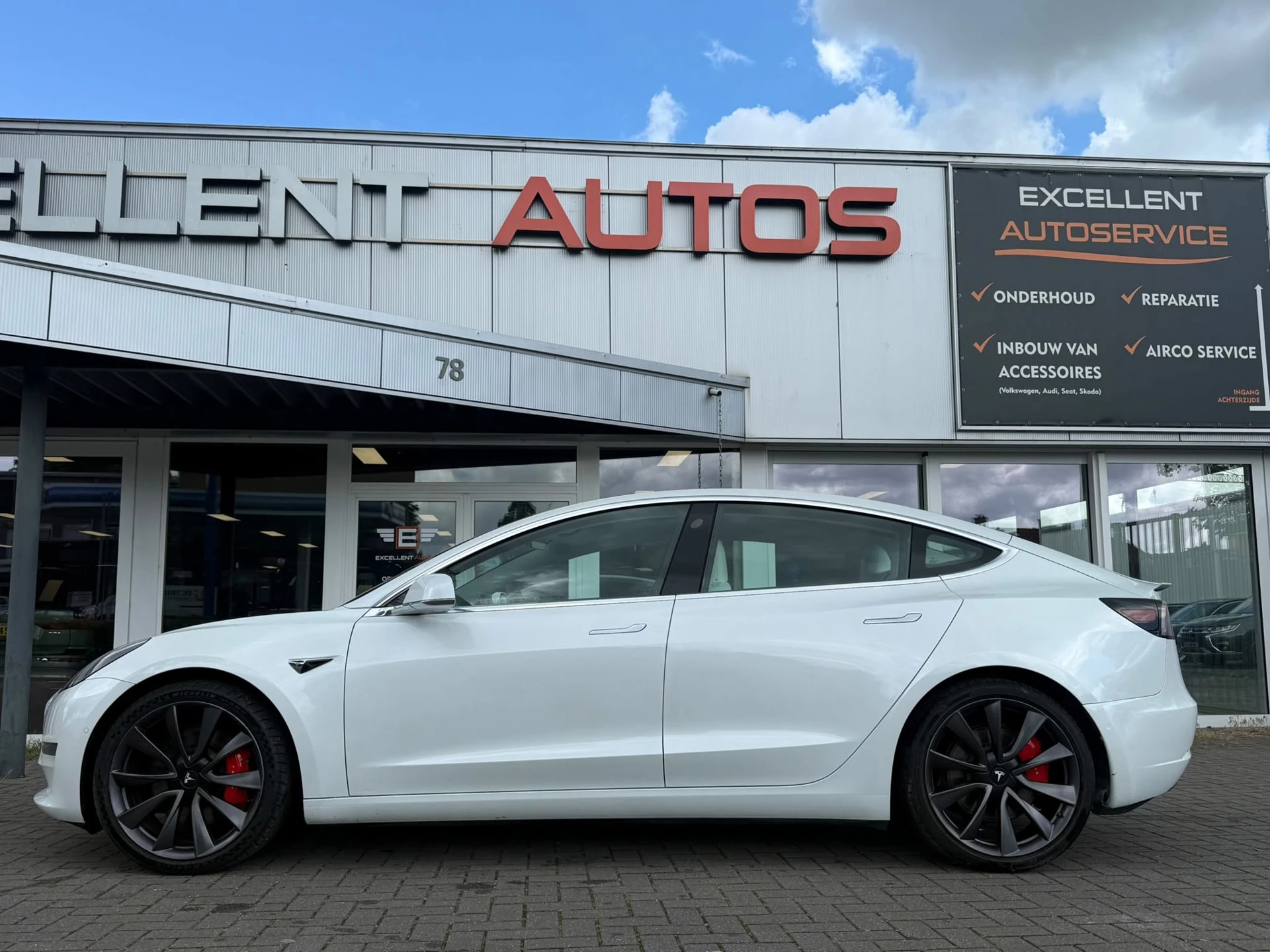 Hoofdafbeelding Tesla Model 3