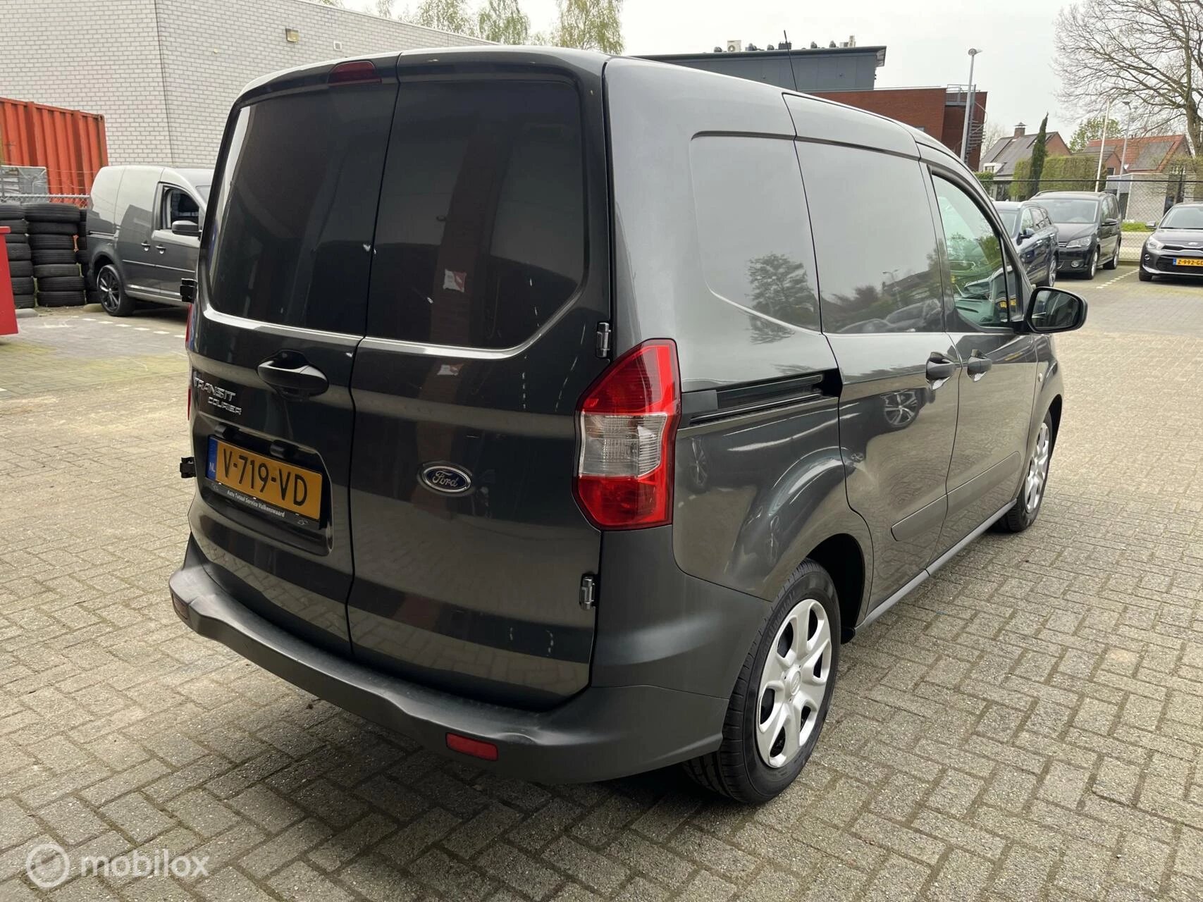 Hoofdafbeelding Ford Transit Courier