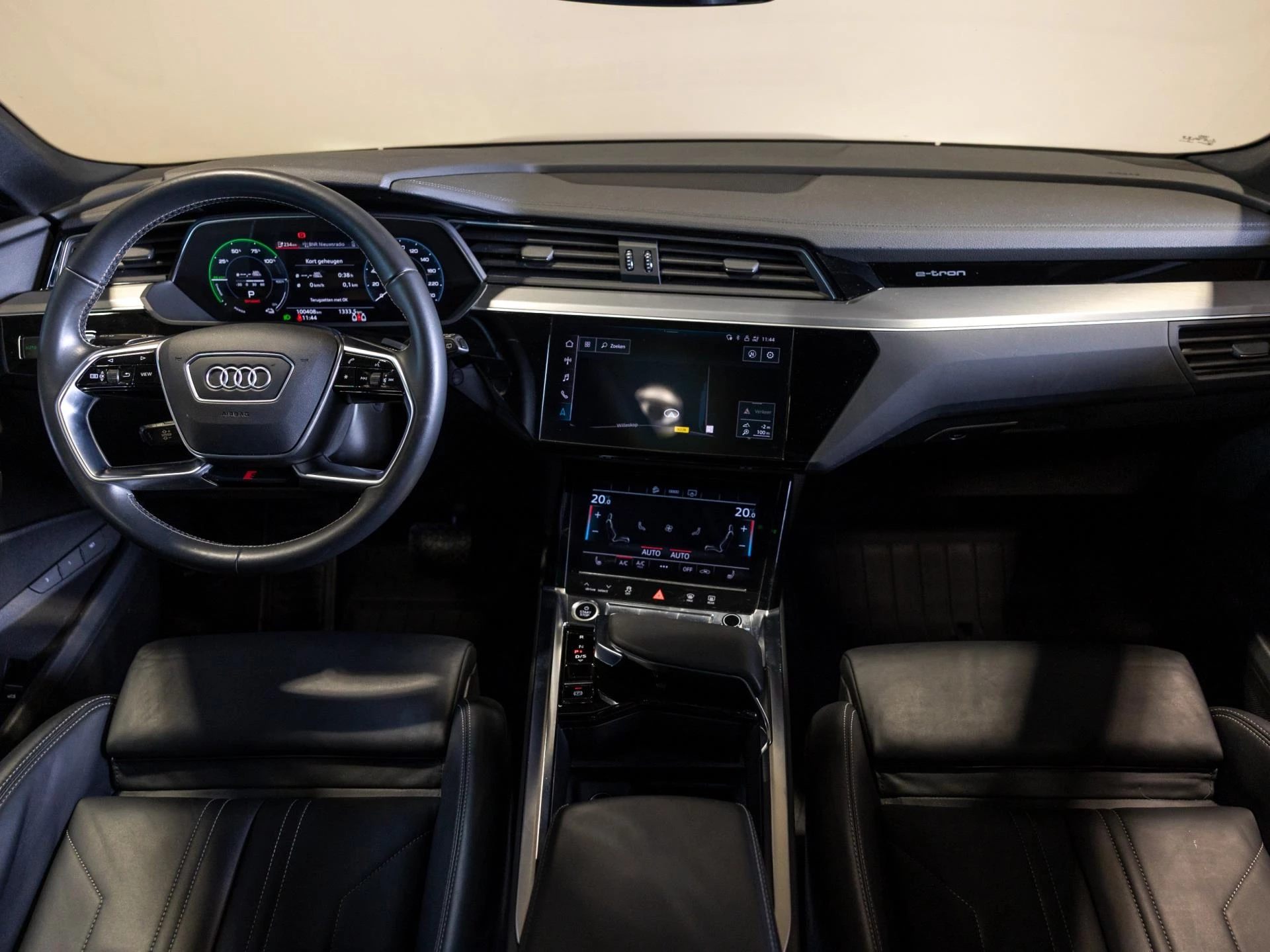 Hoofdafbeelding Audi e-tron