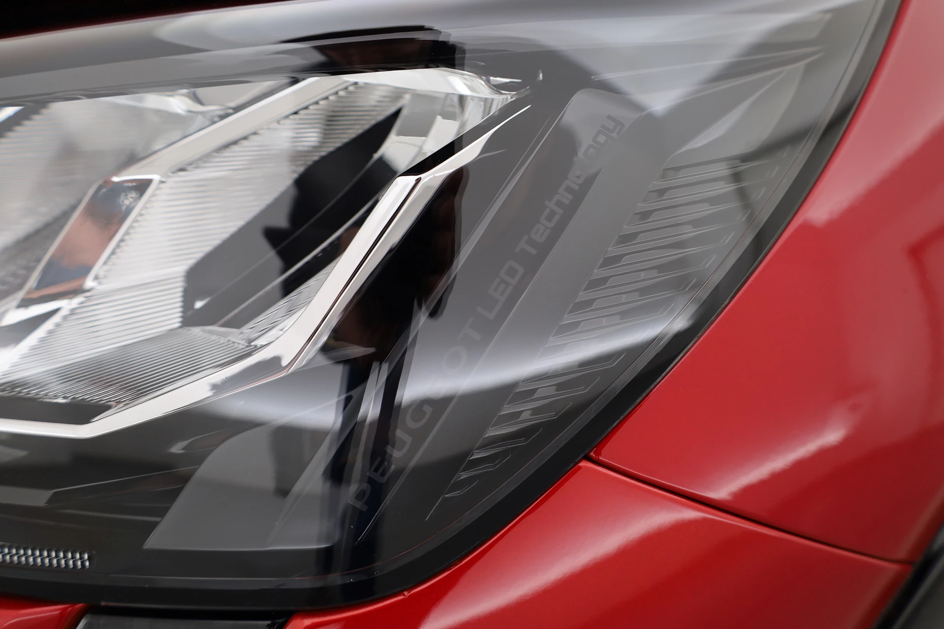 Hoofdafbeelding Peugeot e-208