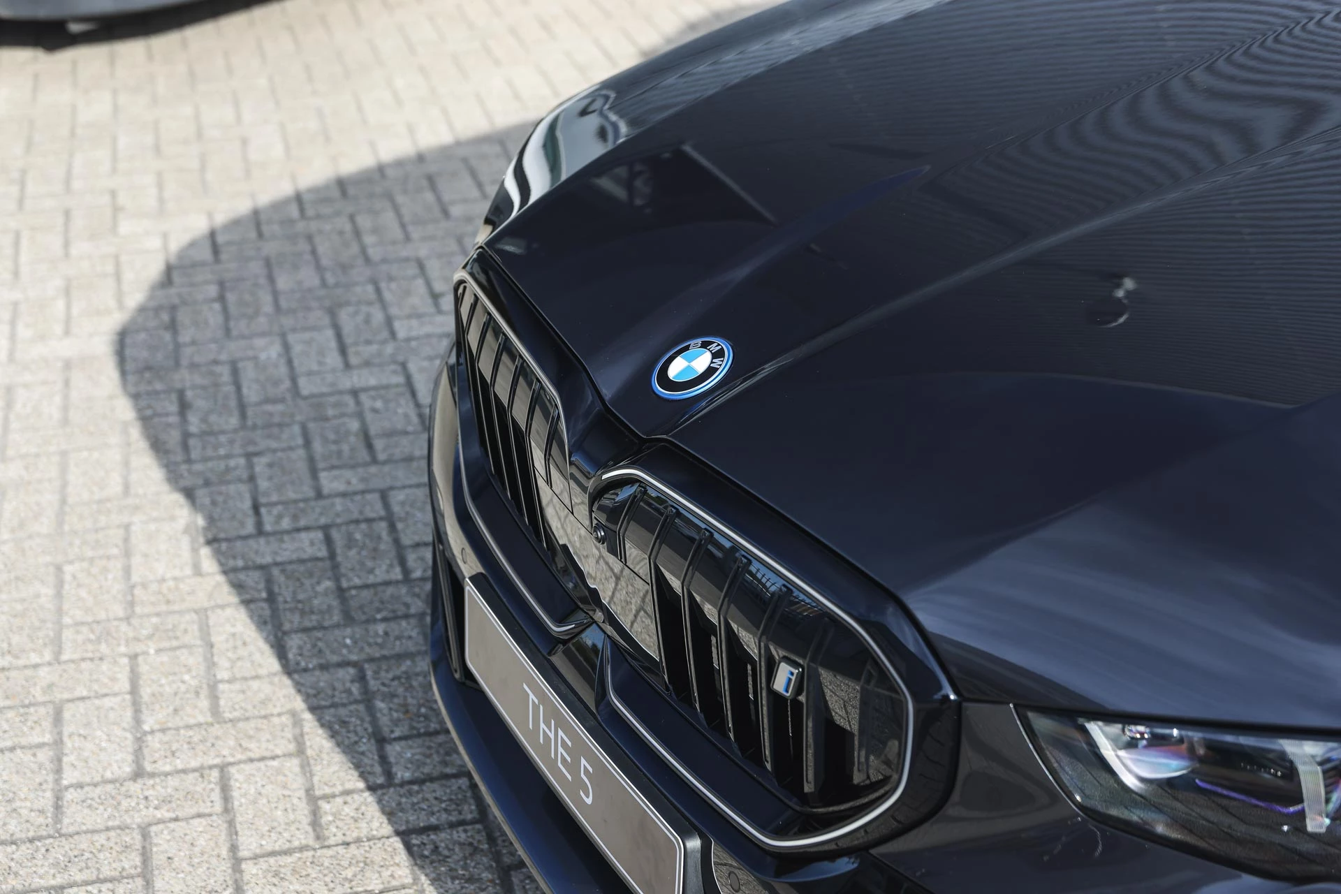 Hoofdafbeelding BMW i5