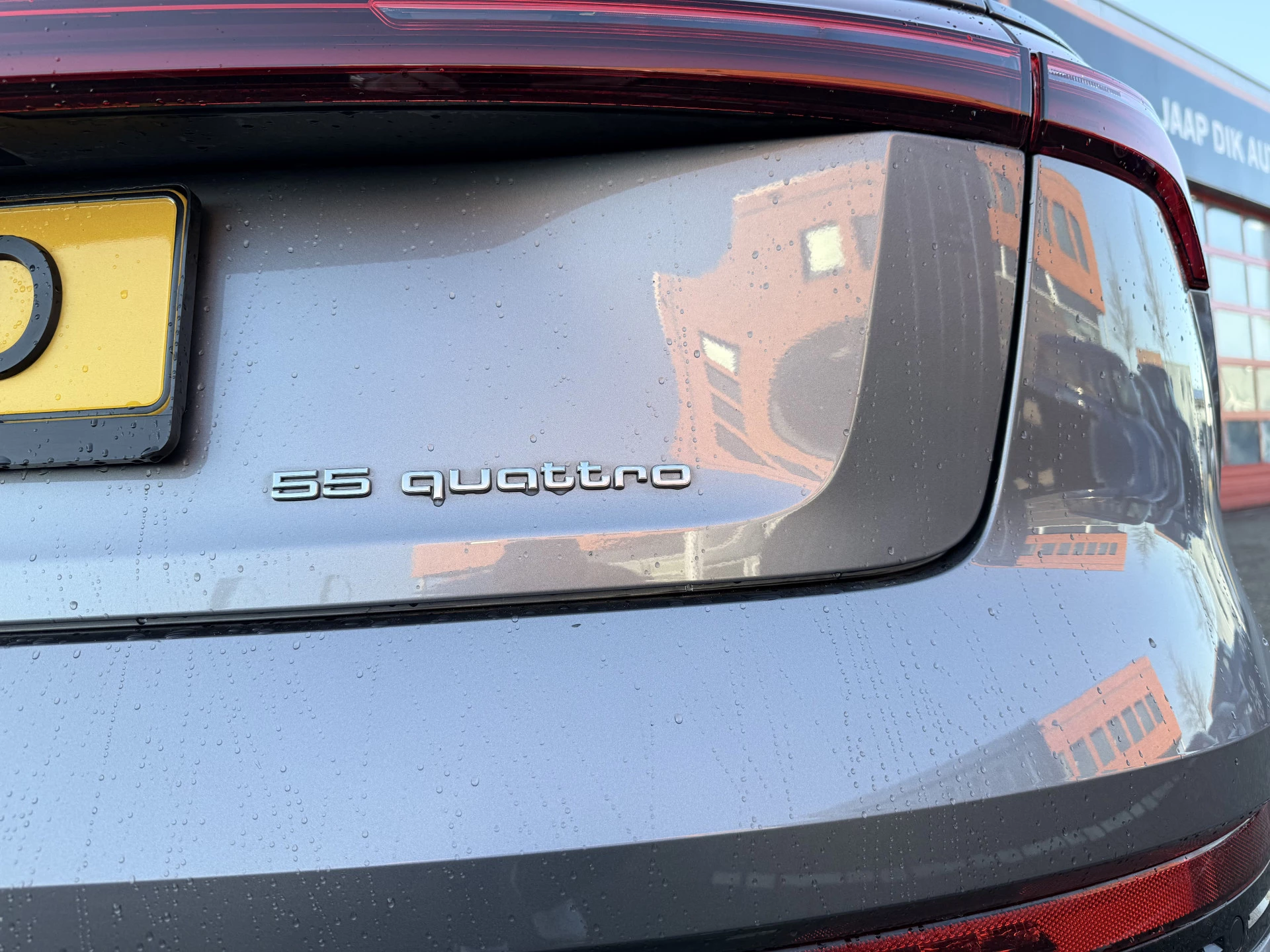 Hoofdafbeelding Audi e-tron