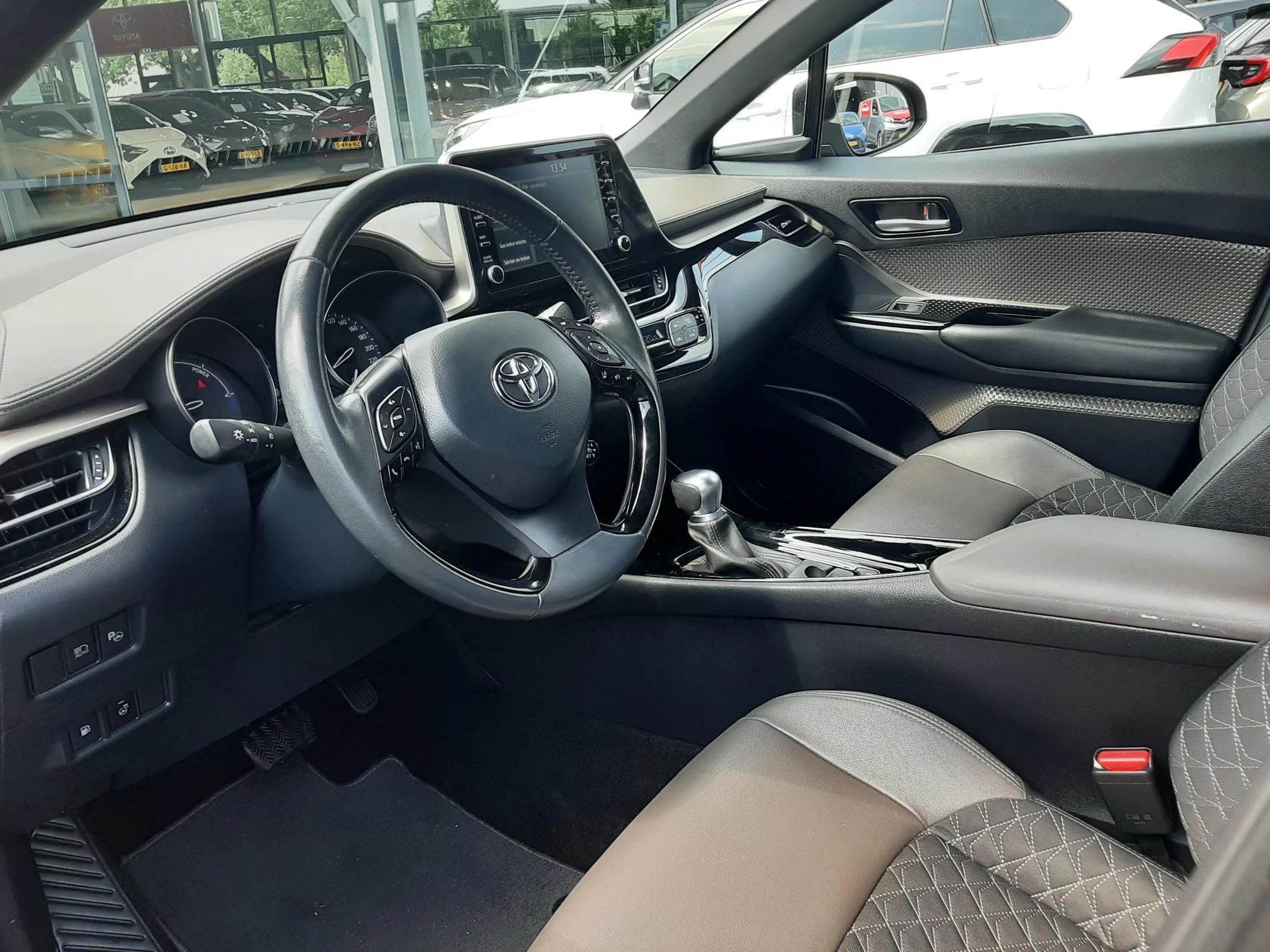 Hoofdafbeelding Toyota C-HR