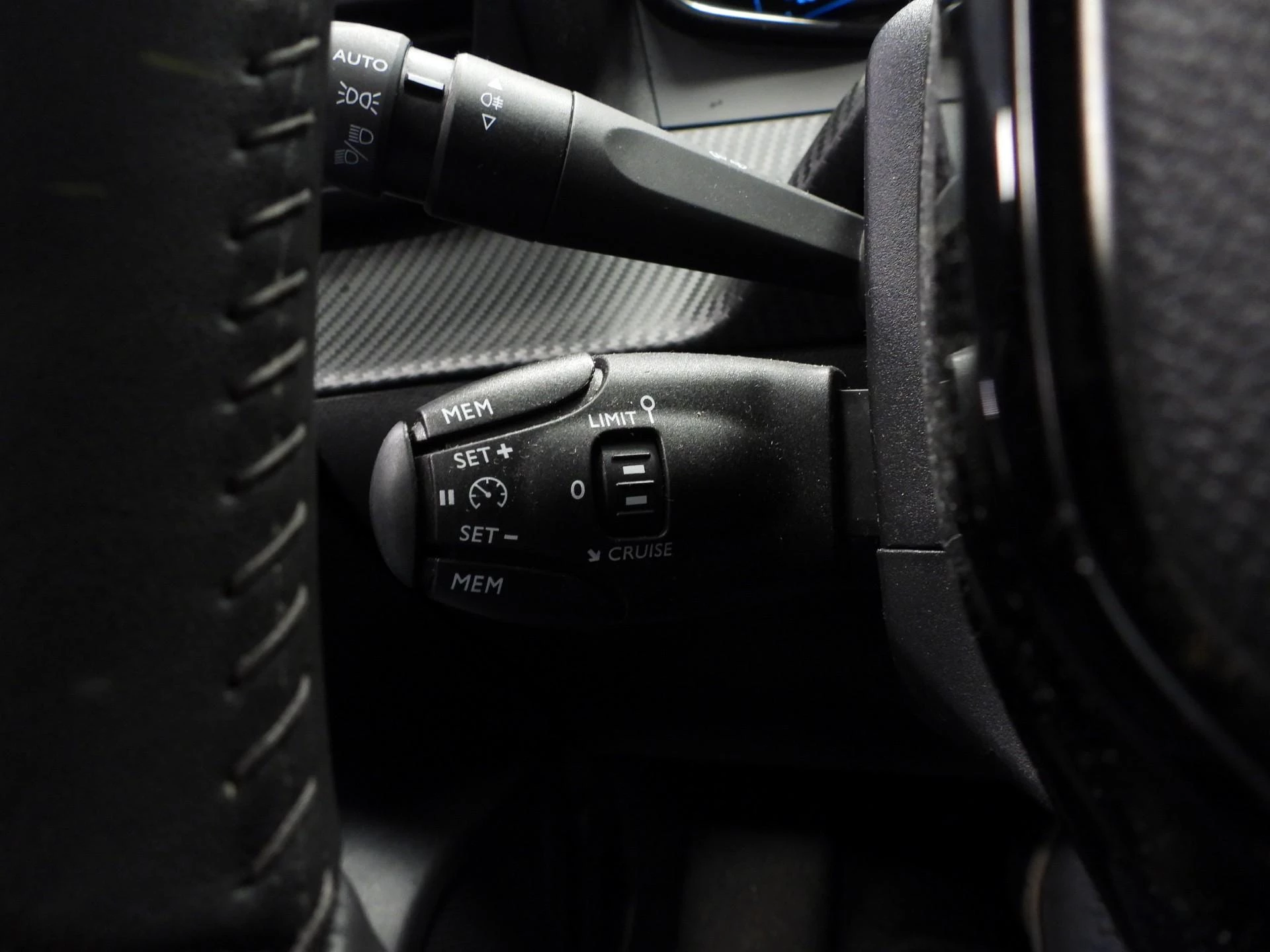 Hoofdafbeelding Peugeot e-208