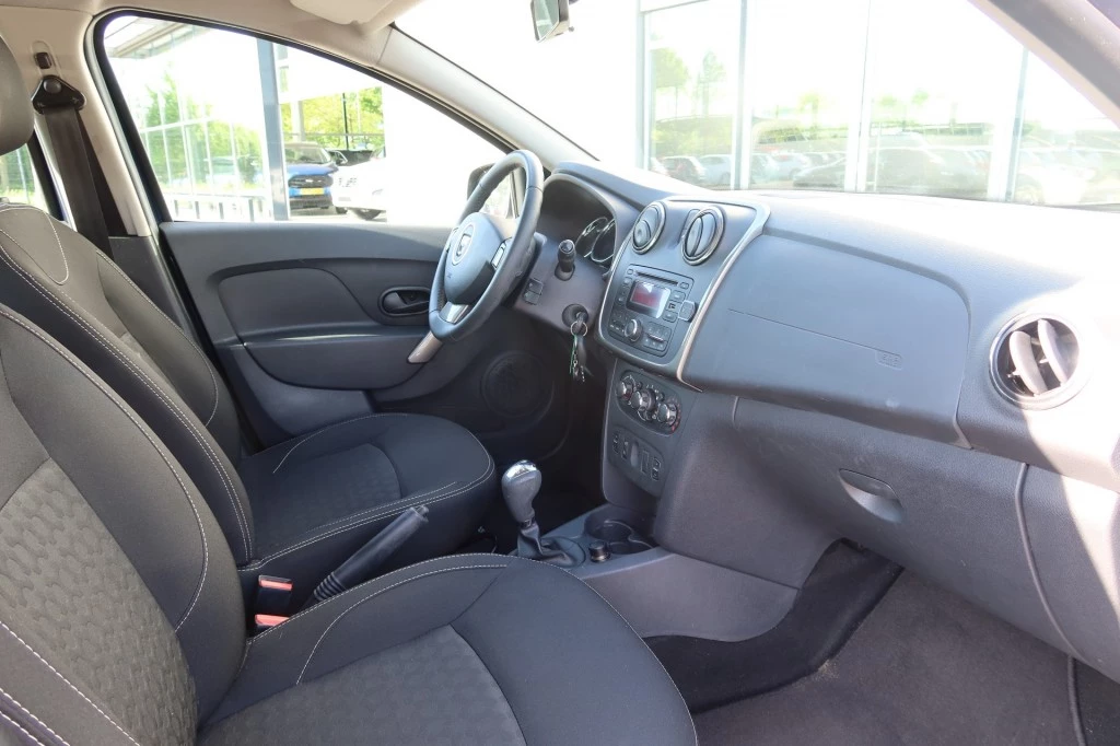 Hoofdafbeelding Dacia Logan