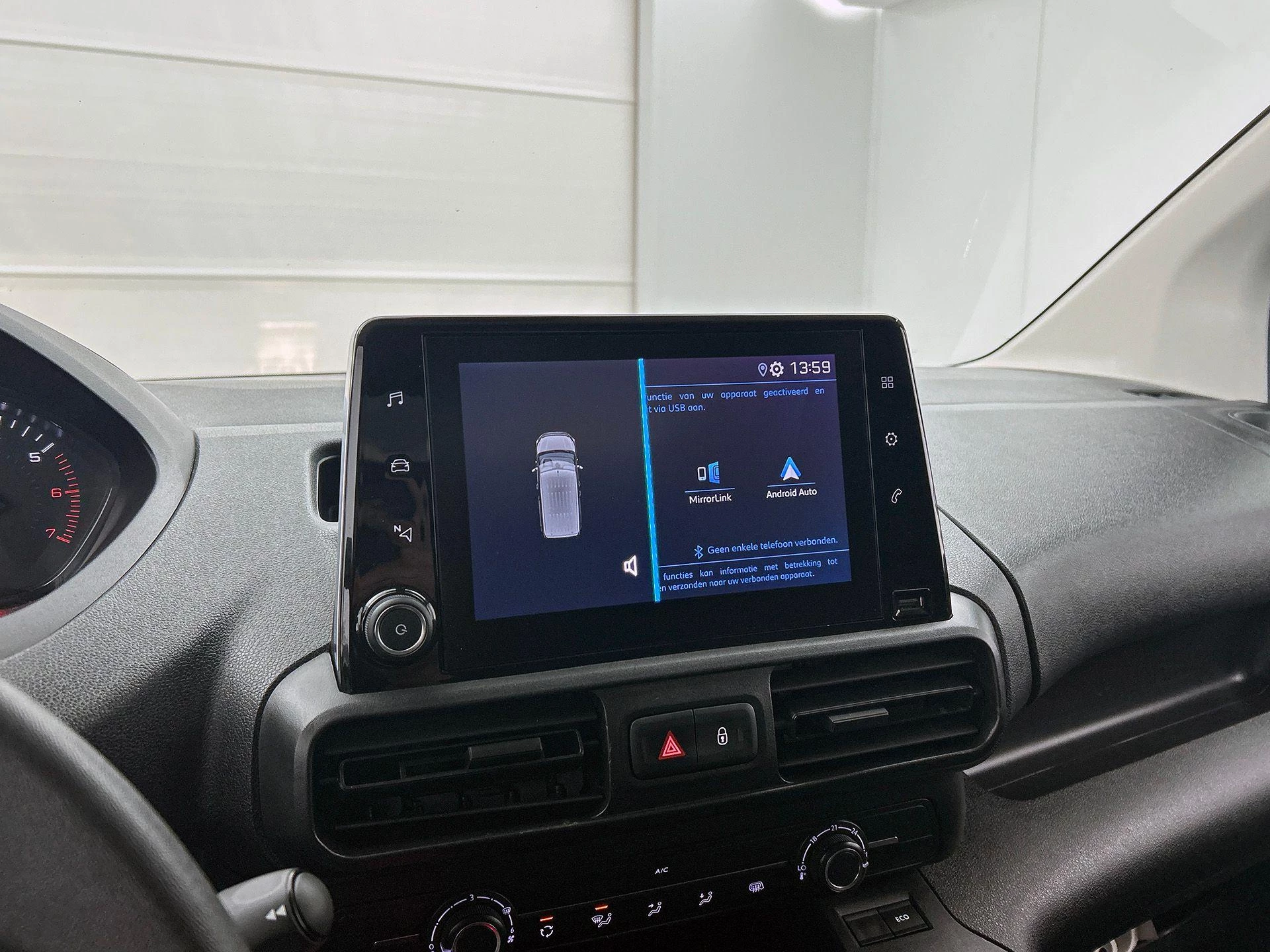 Hoofdafbeelding Peugeot Partner