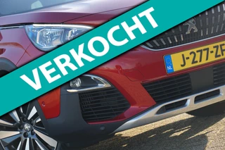 Peugeot 5008 1.2 PureTech 130pk Premium Avantage Automaat - Rouge Ultimate - Camera/Carplay/Cruise