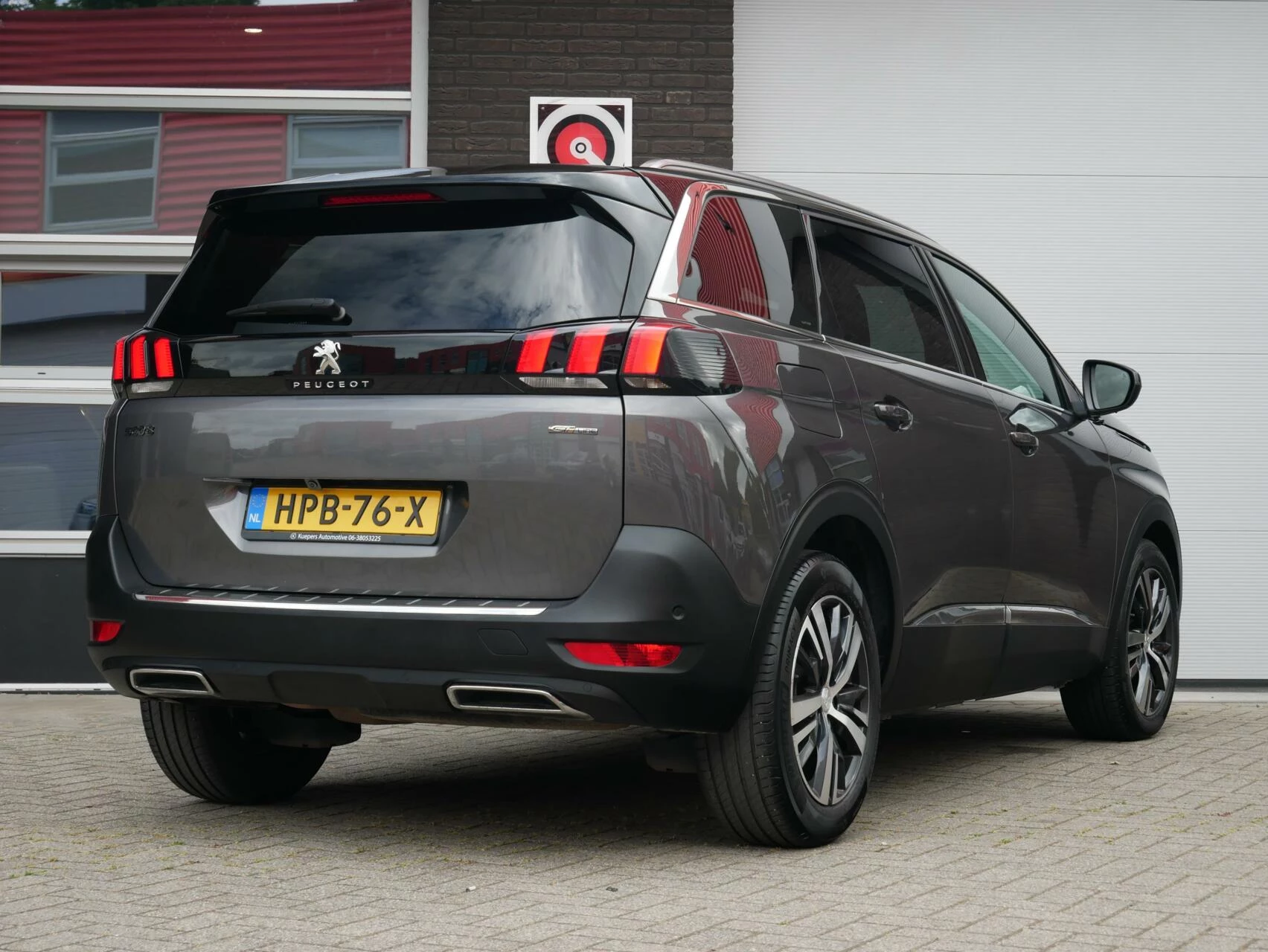Hoofdafbeelding Peugeot 5008