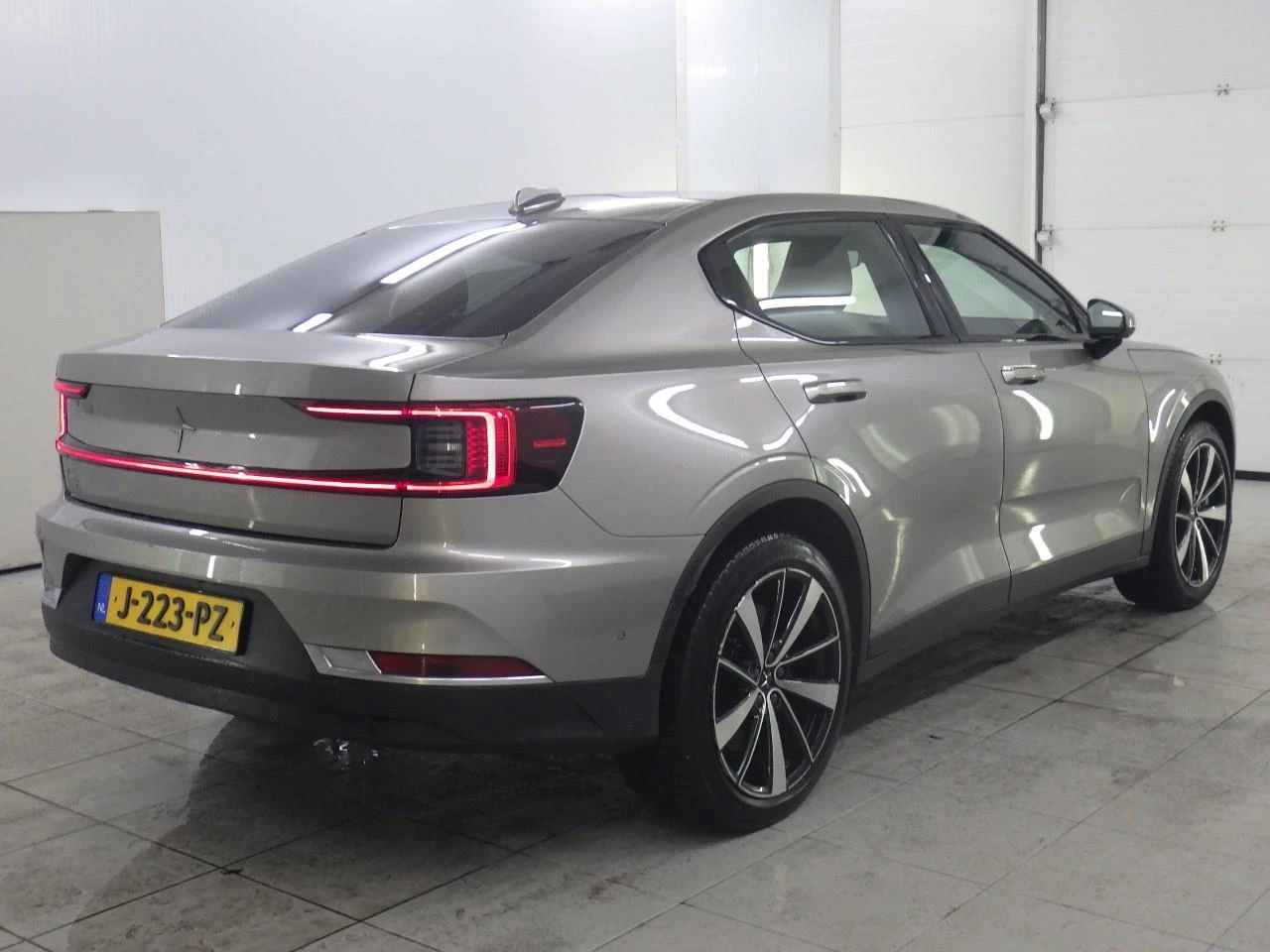 Hoofdafbeelding Polestar 2