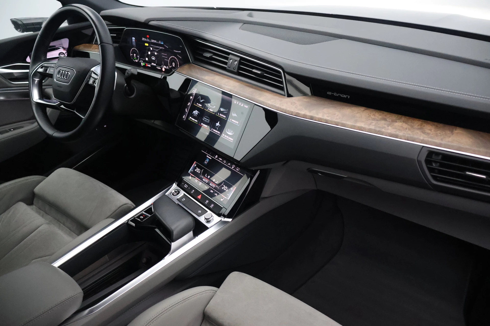 Hoofdafbeelding Audi e-tron