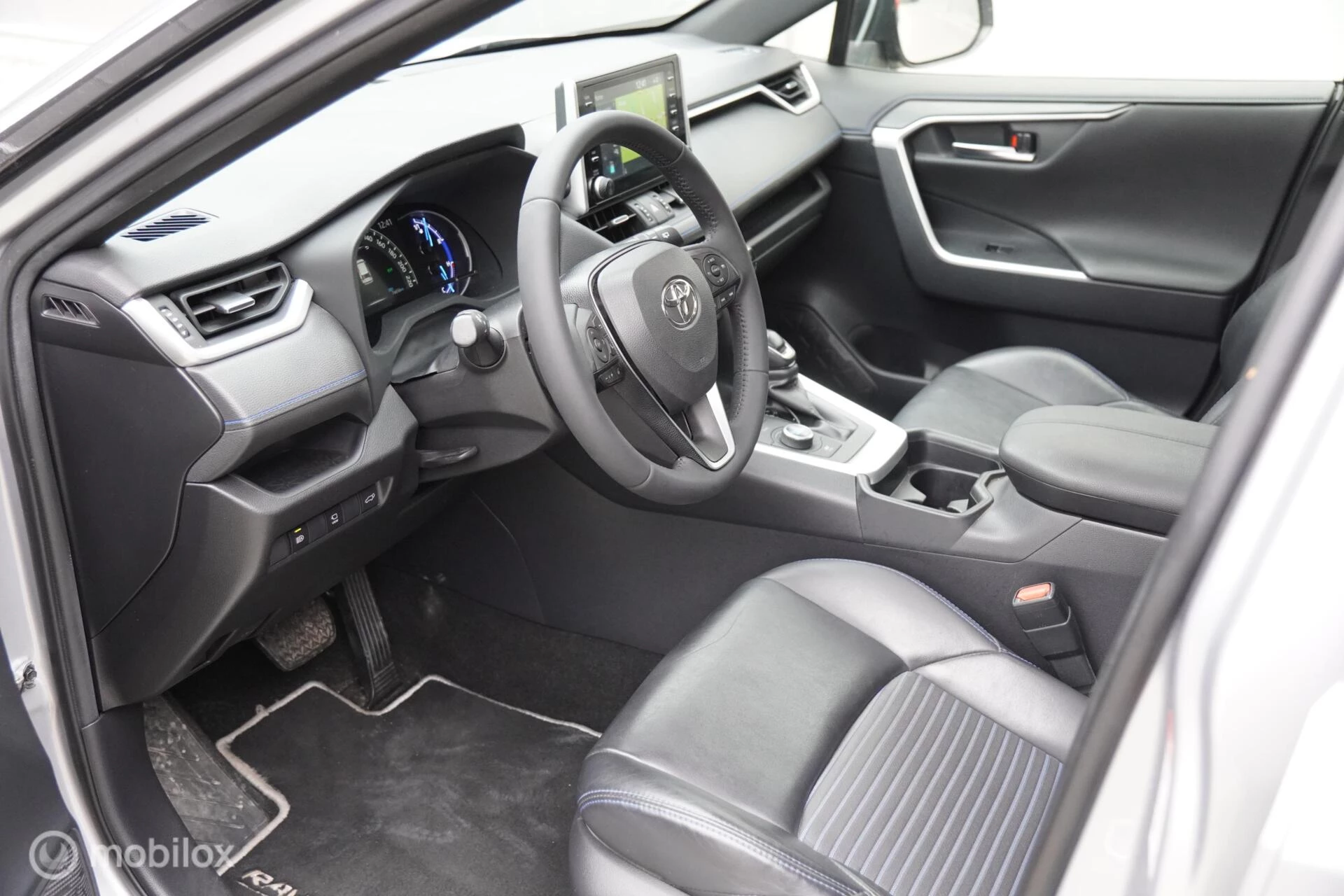 Hoofdafbeelding Toyota RAV4