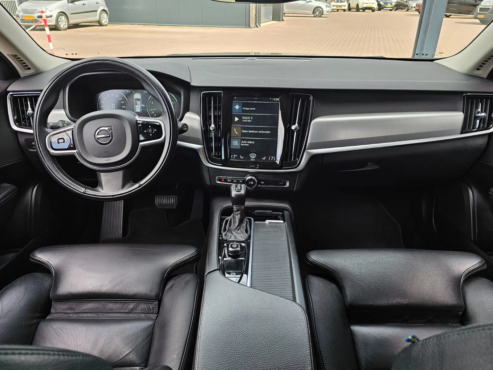 Hoofdafbeelding Volvo V90