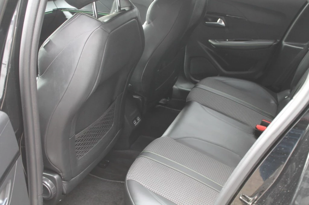 Hoofdafbeelding Peugeot e-208