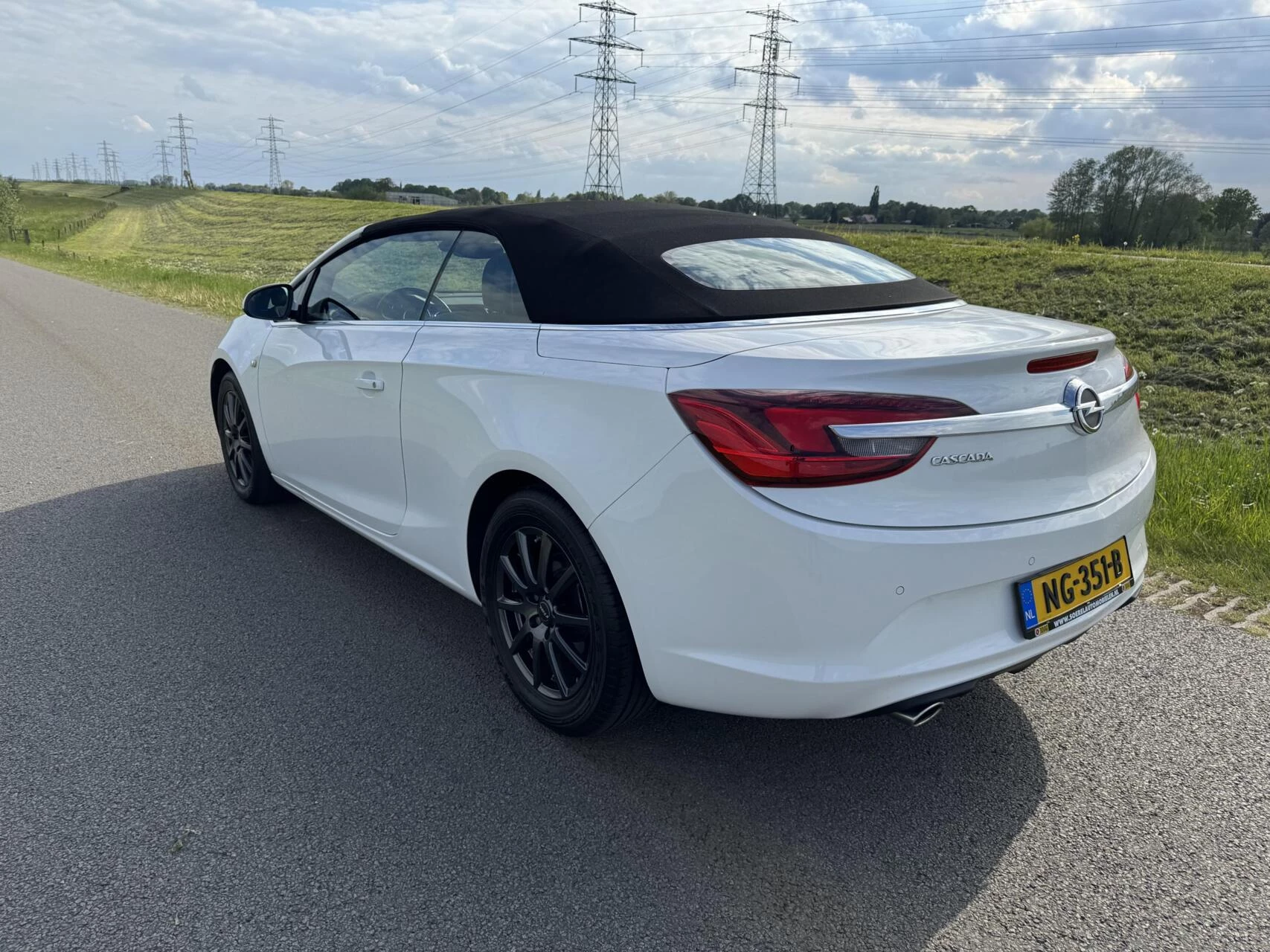 Hoofdafbeelding Opel Cascada