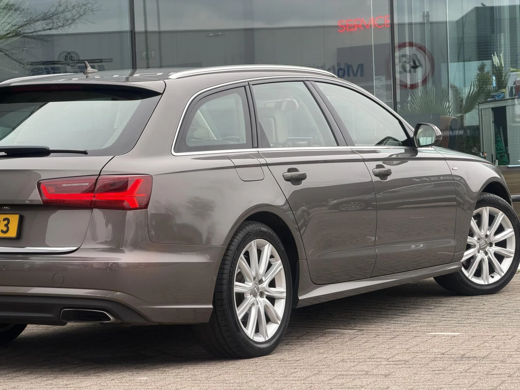 Hoofdafbeelding Audi A6