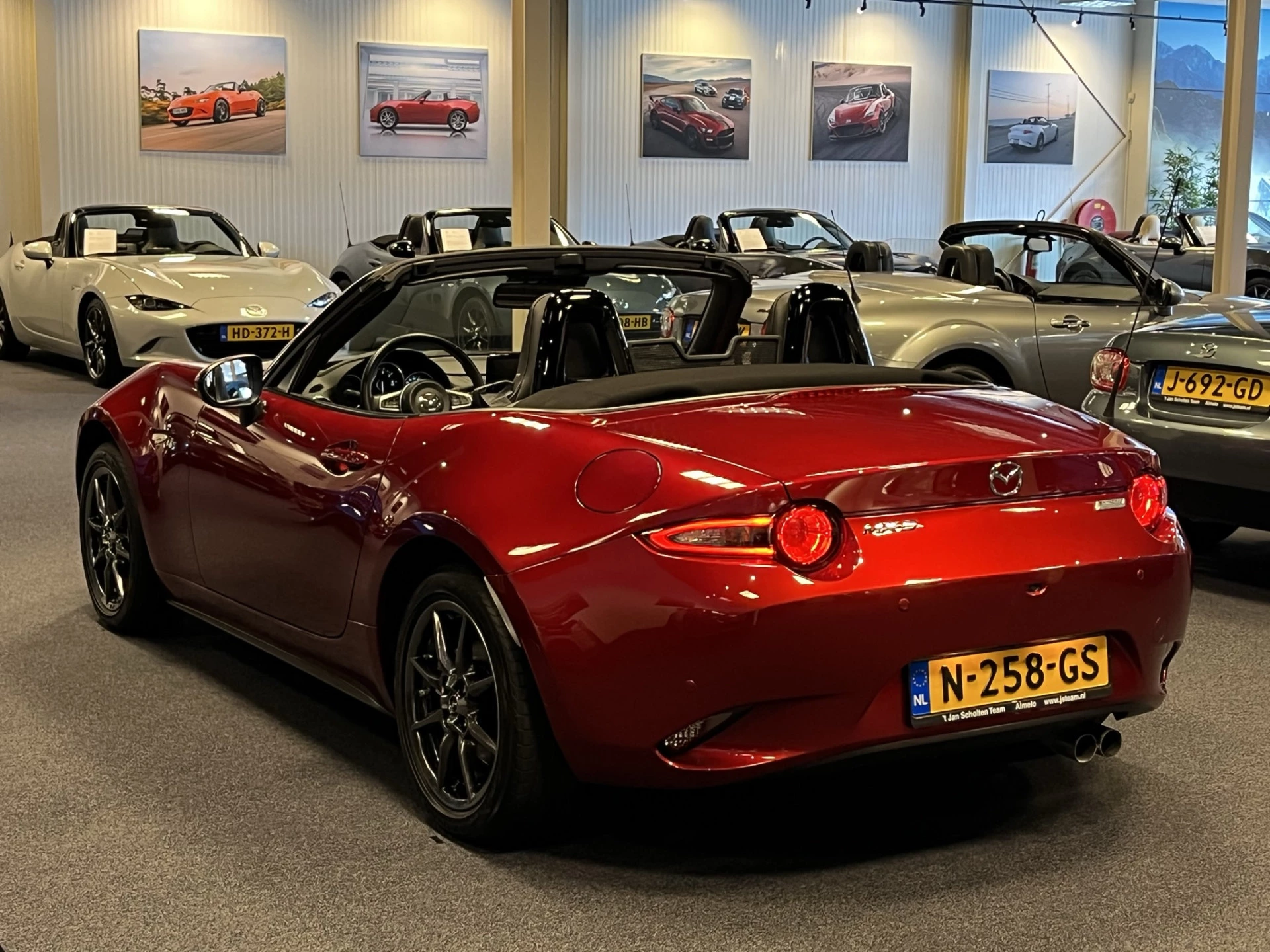 Hoofdafbeelding Mazda MX-5