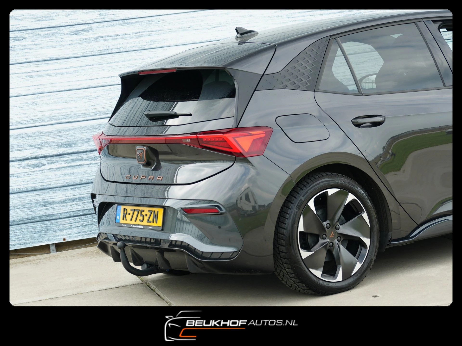 Hoofdafbeelding CUPRA Born