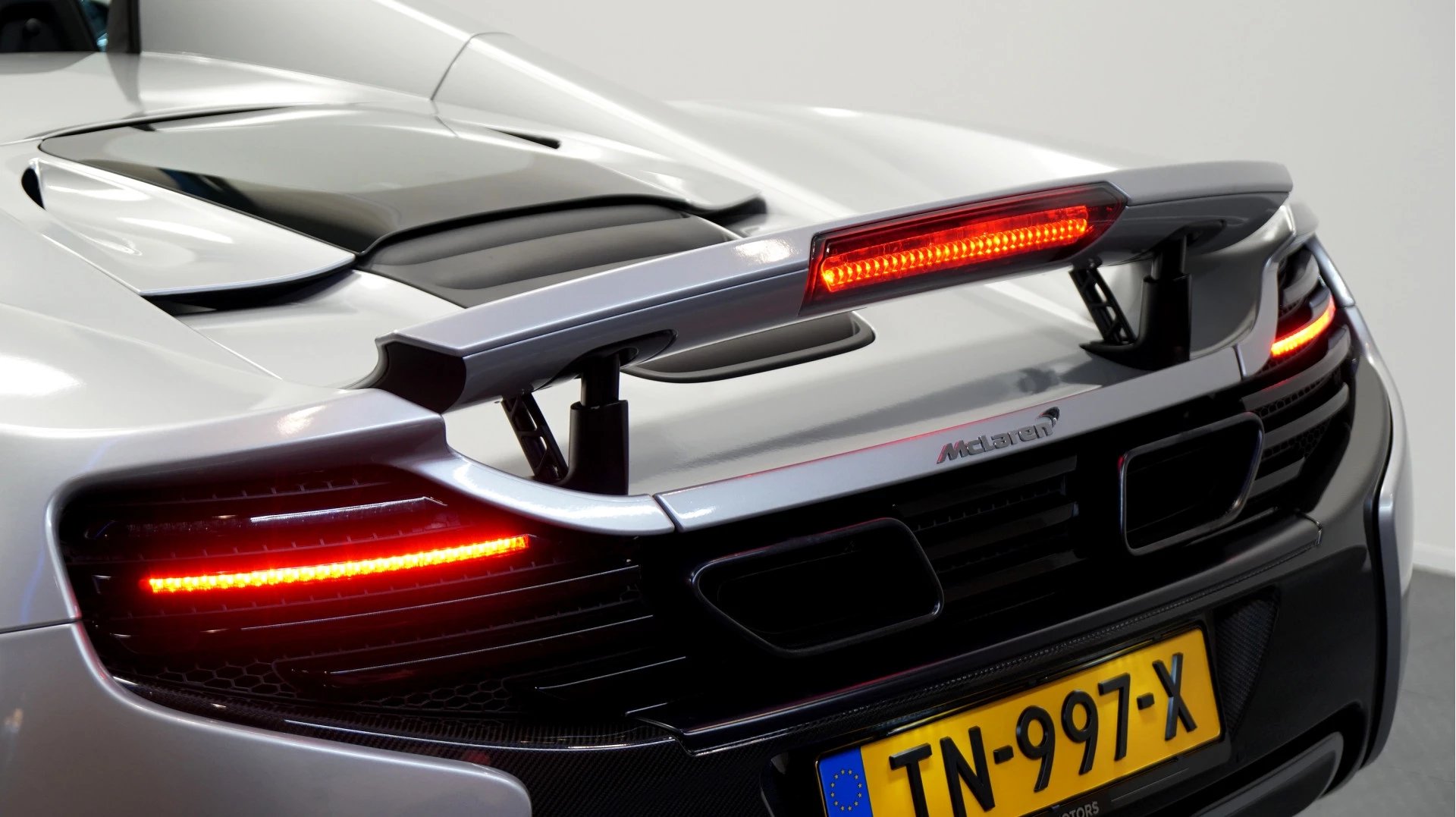 Hoofdafbeelding McLaren 650S