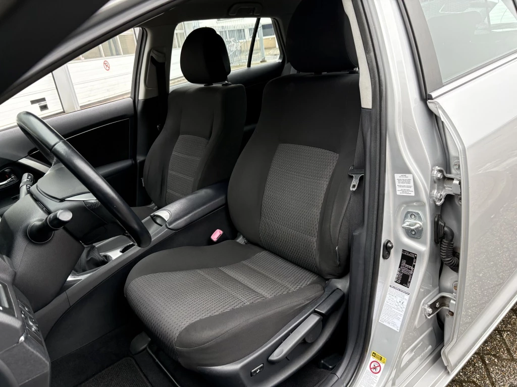 Hoofdafbeelding Toyota Avensis